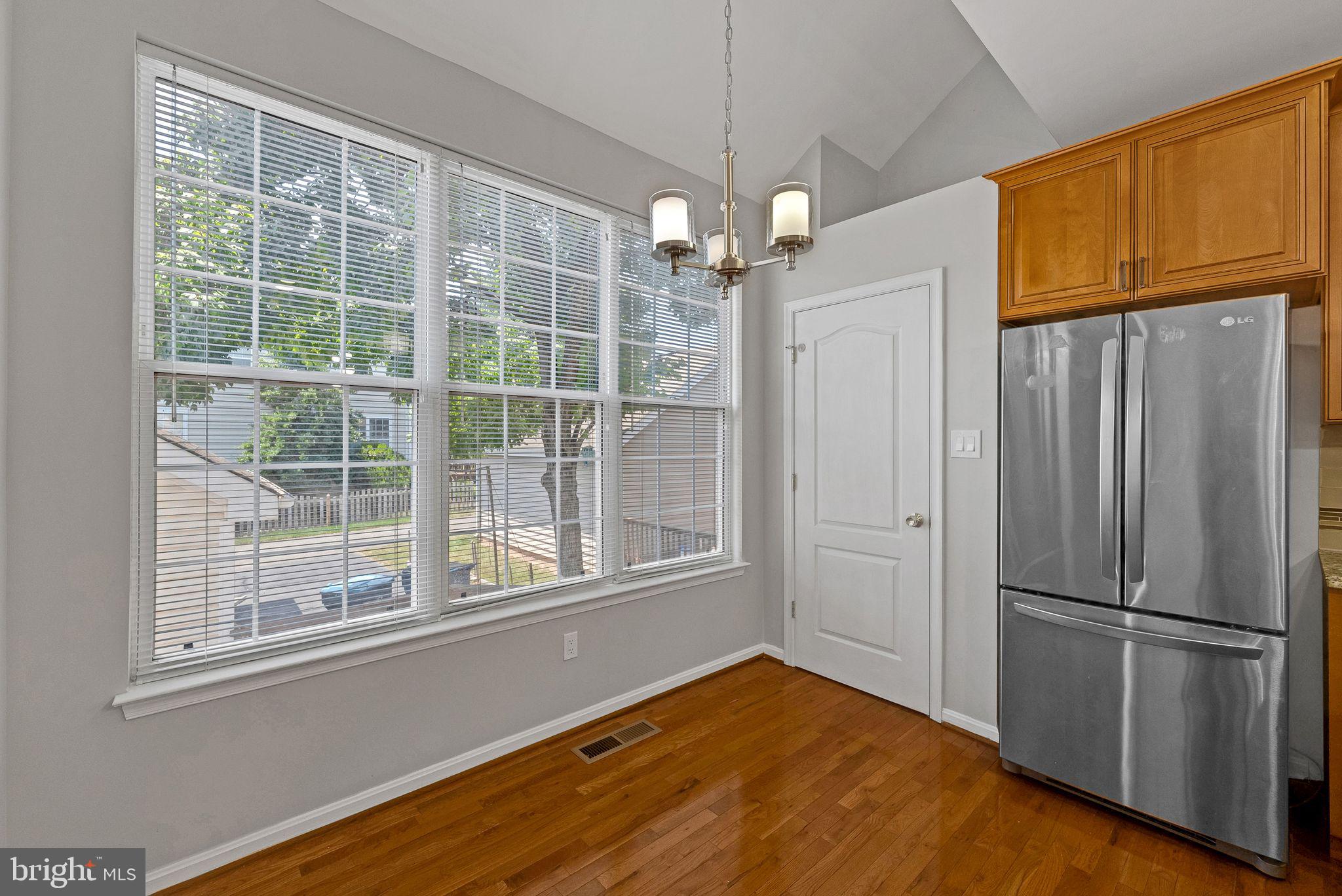 SOUTH RIDING - Residential