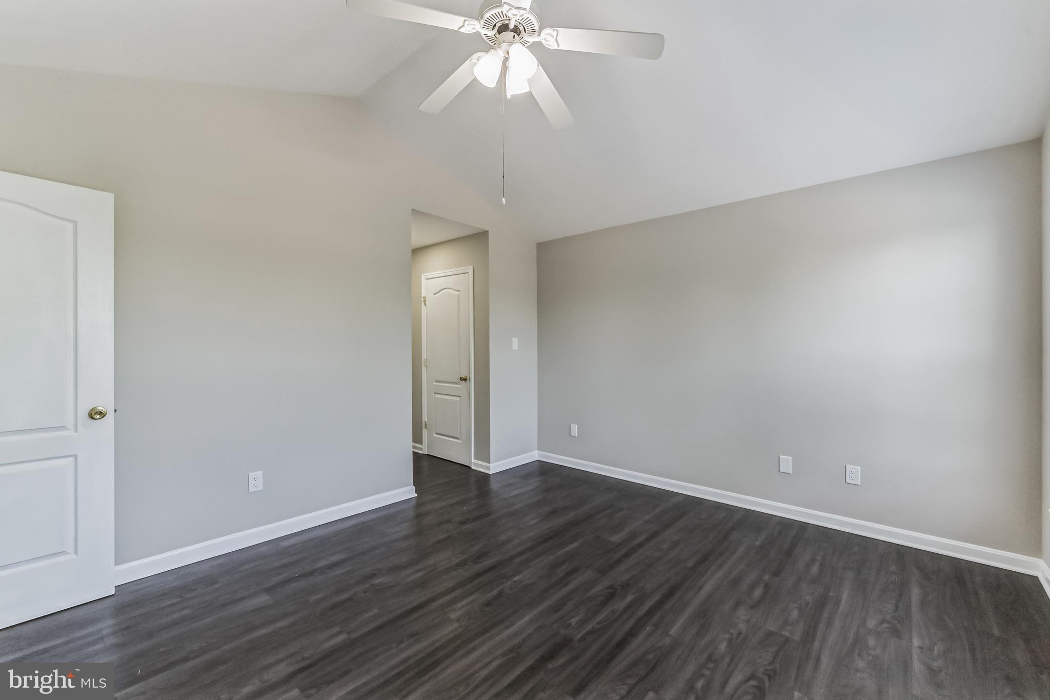 SOUTH RIDING - Residential