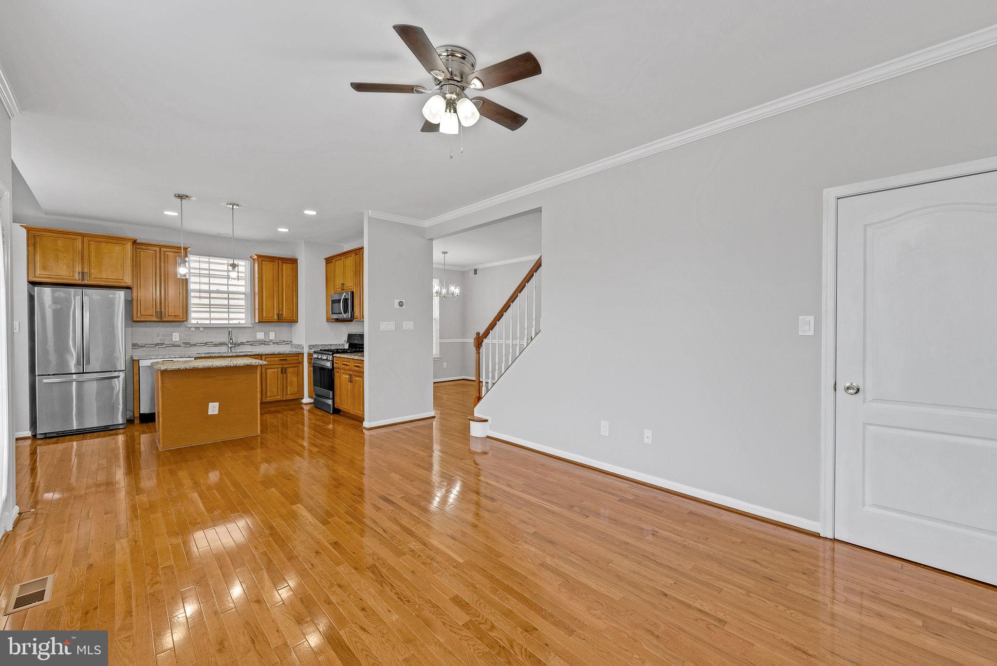 SOUTH RIDING - Residential