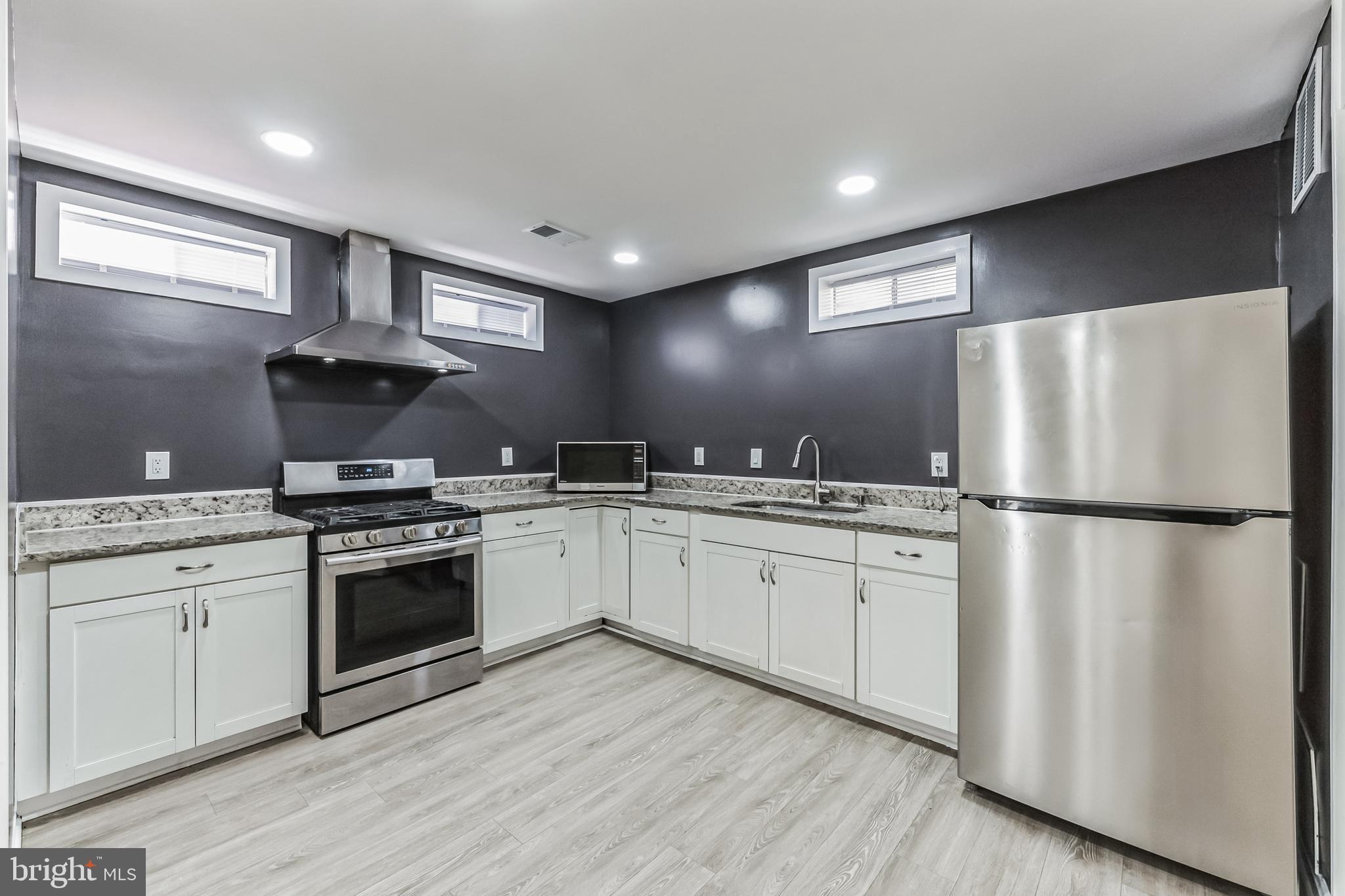 SOUTH RIDING - Residential