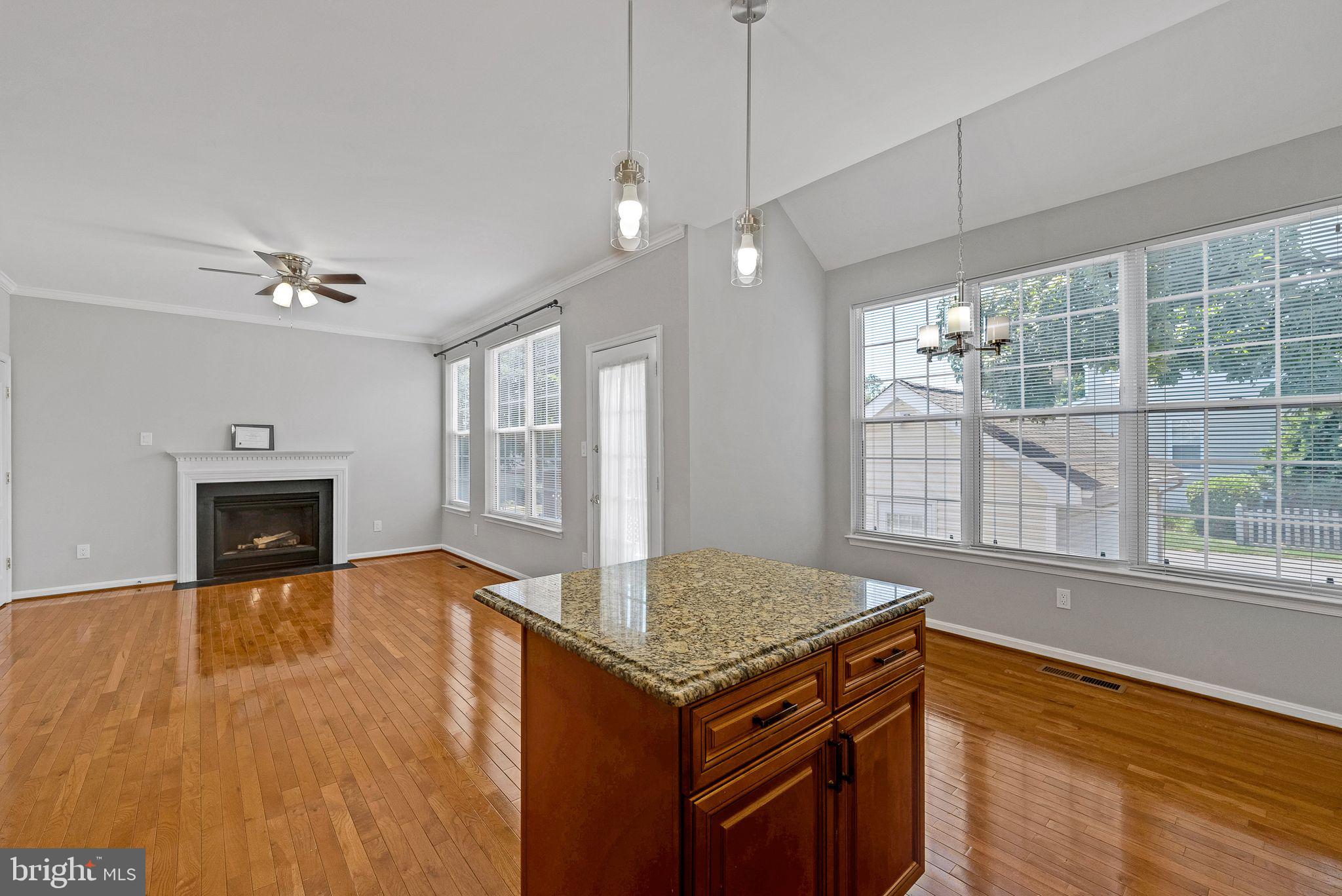 SOUTH RIDING - Residential