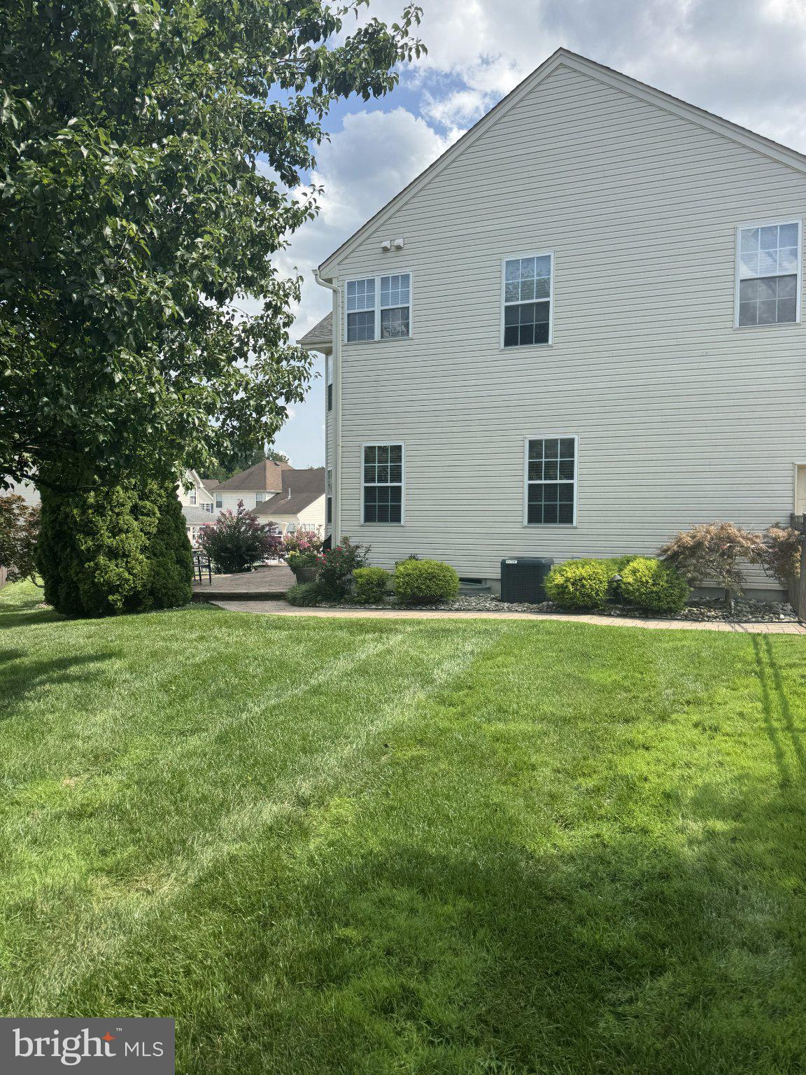 308 WELLINGTON WAY