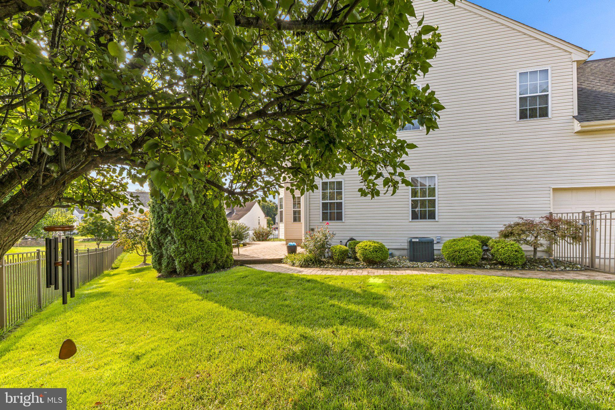 308 WELLINGTON WAY