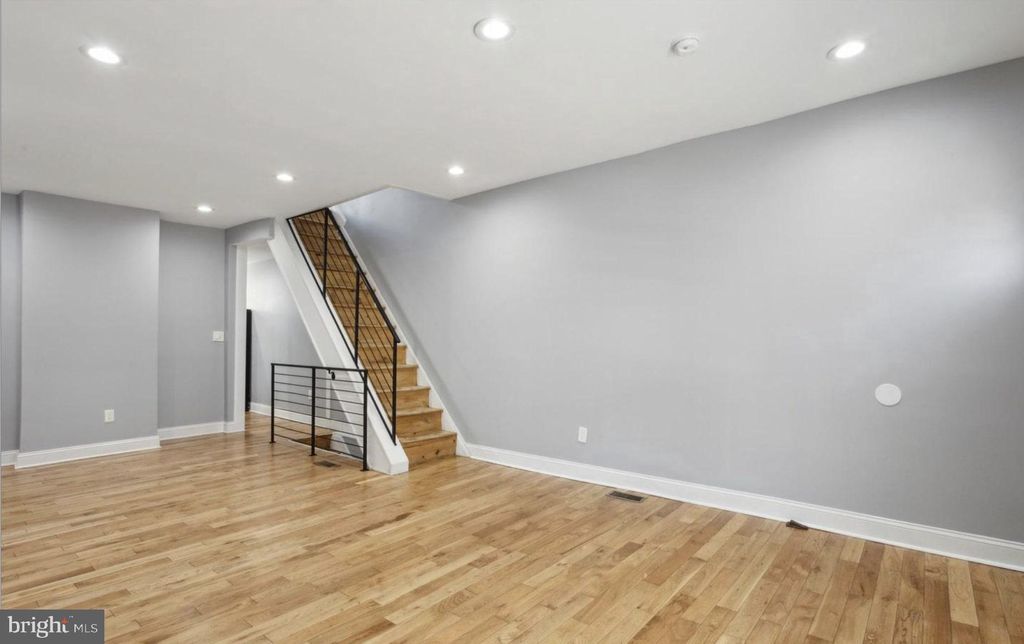 Photo of 2505 S Sheridan Street, PHILADELPHIA, PA 19148 (MLS # PAPH2585090)