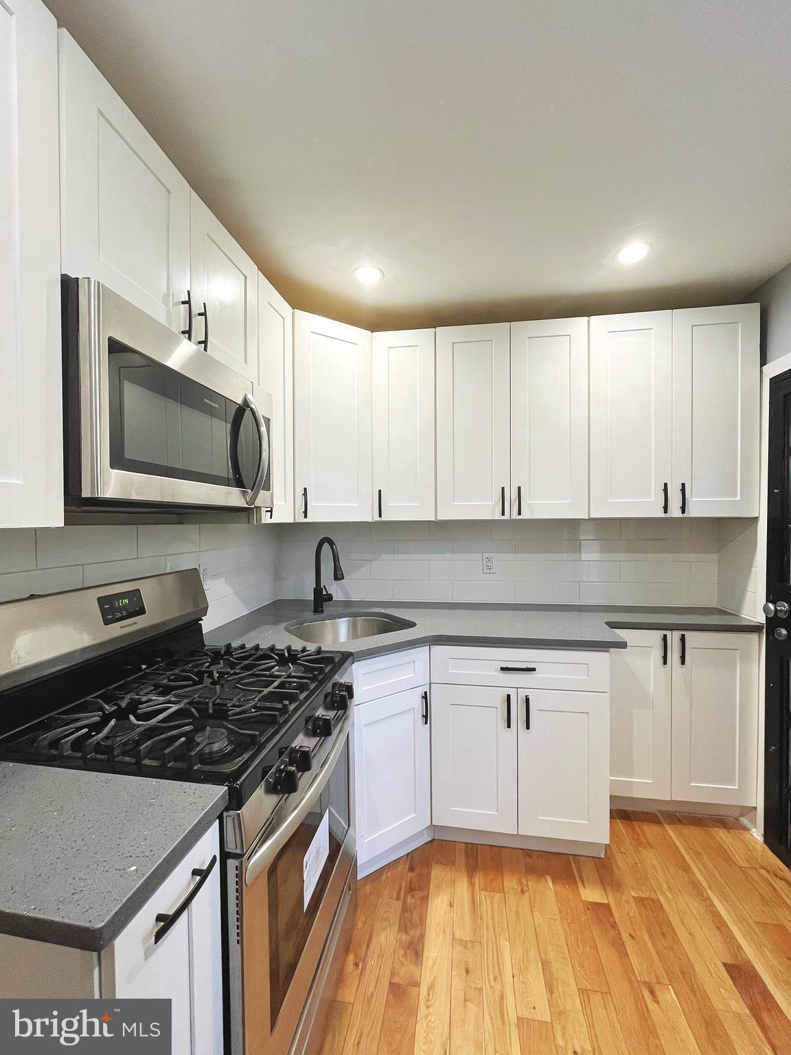 LOWER MOYAMENSING - Residential