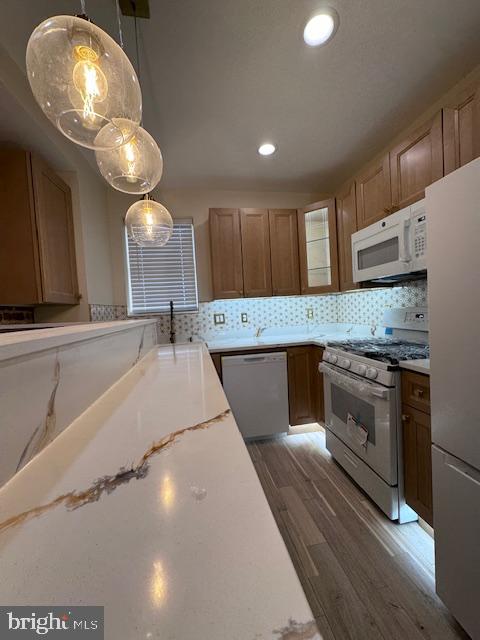 832 S KENWOOD AVENUE