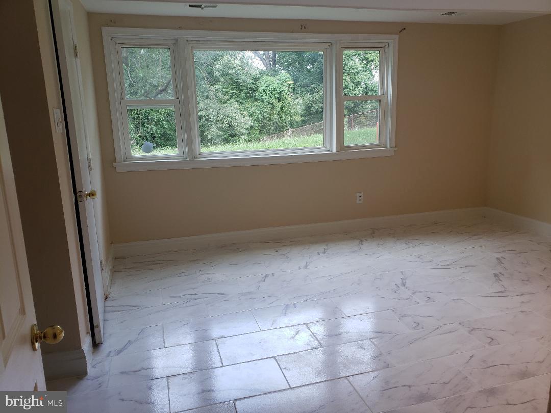 TEMPLE HILLS PARK - Residential