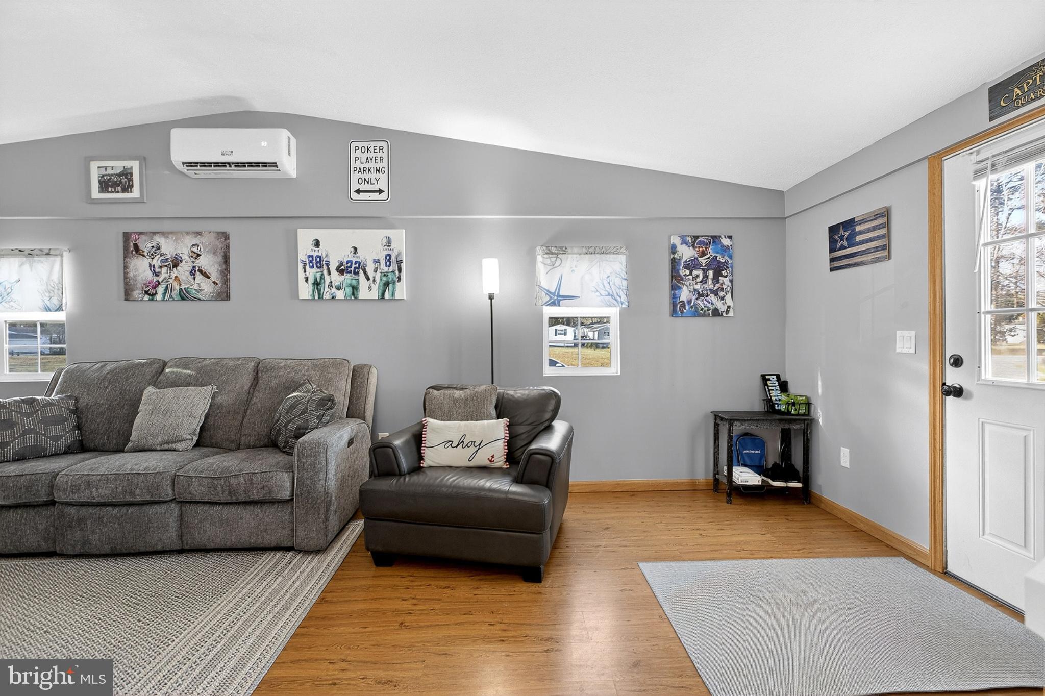 POTNETS LAKESIDE - Residential