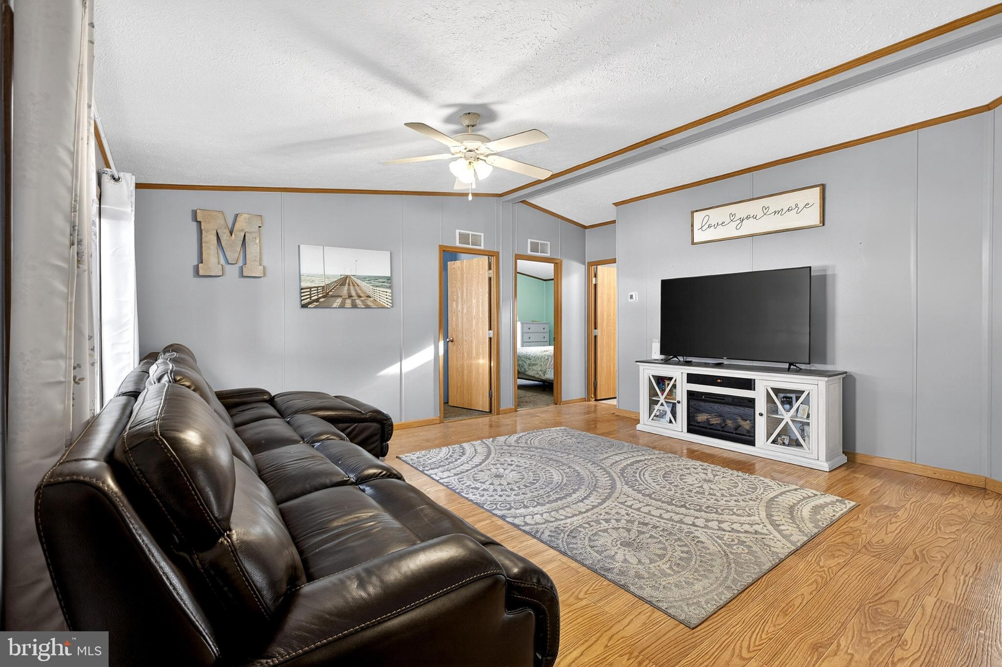 POTNETS LAKESIDE - Residential