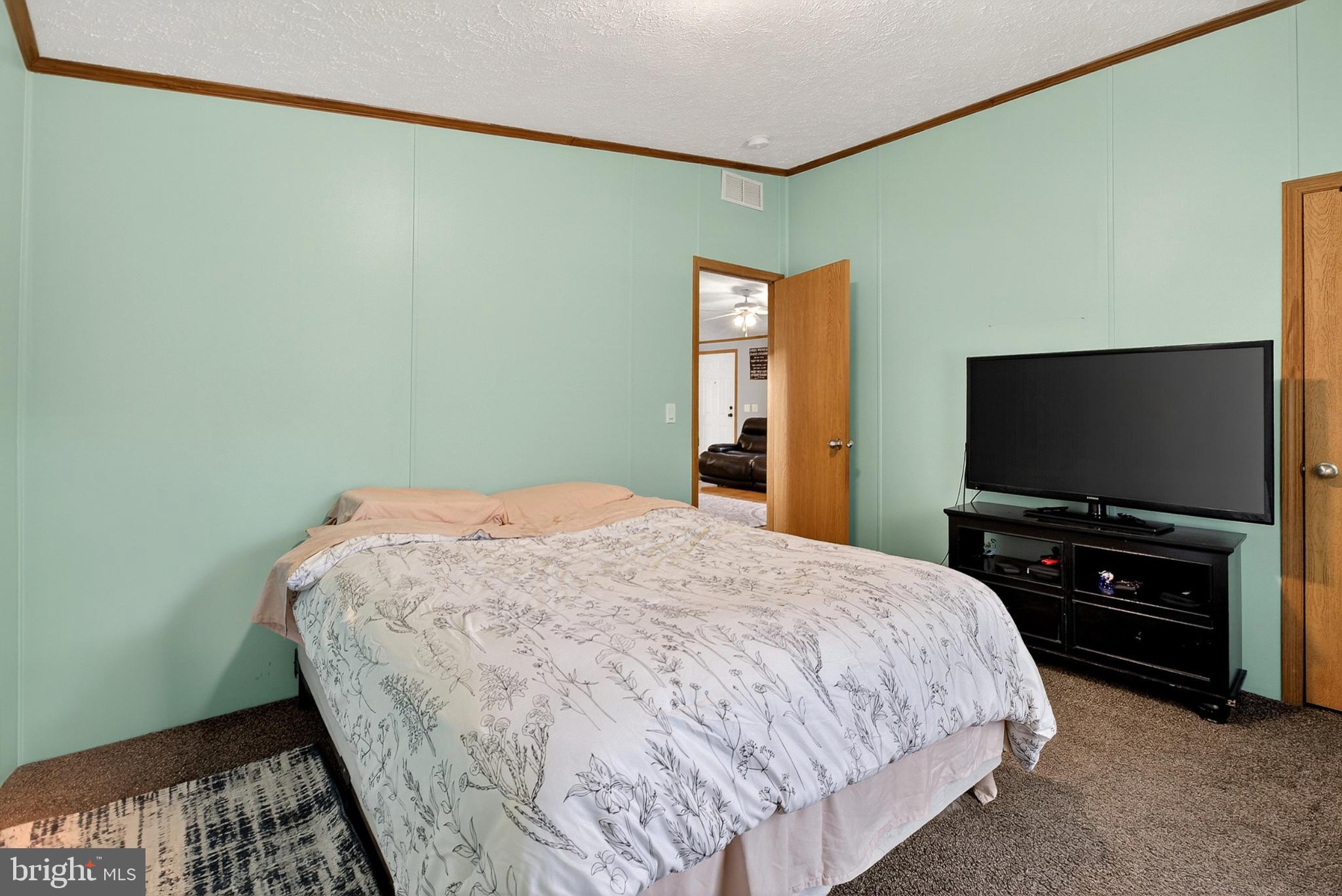 POTNETS LAKESIDE - Residential