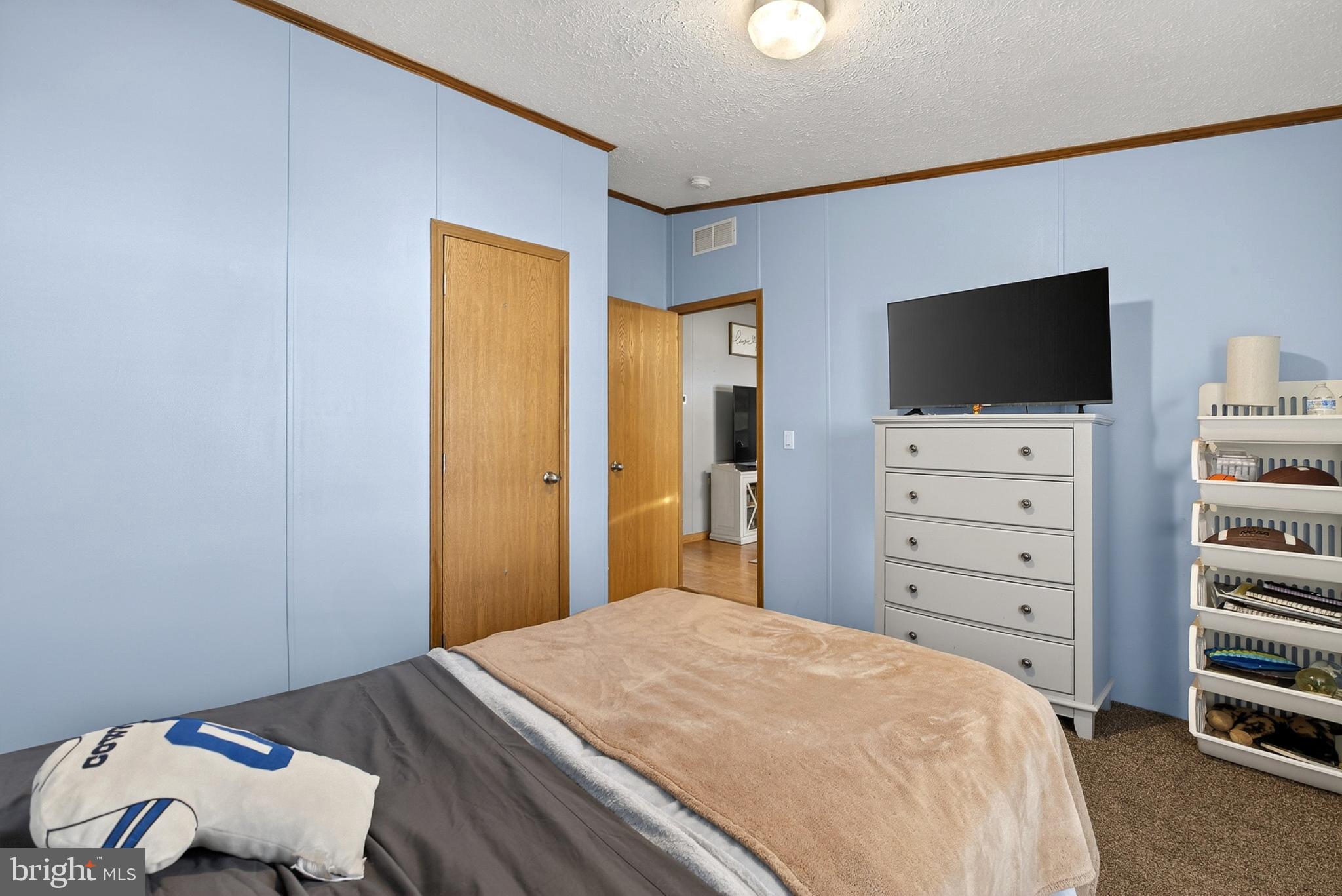 POTNETS LAKESIDE - Residential