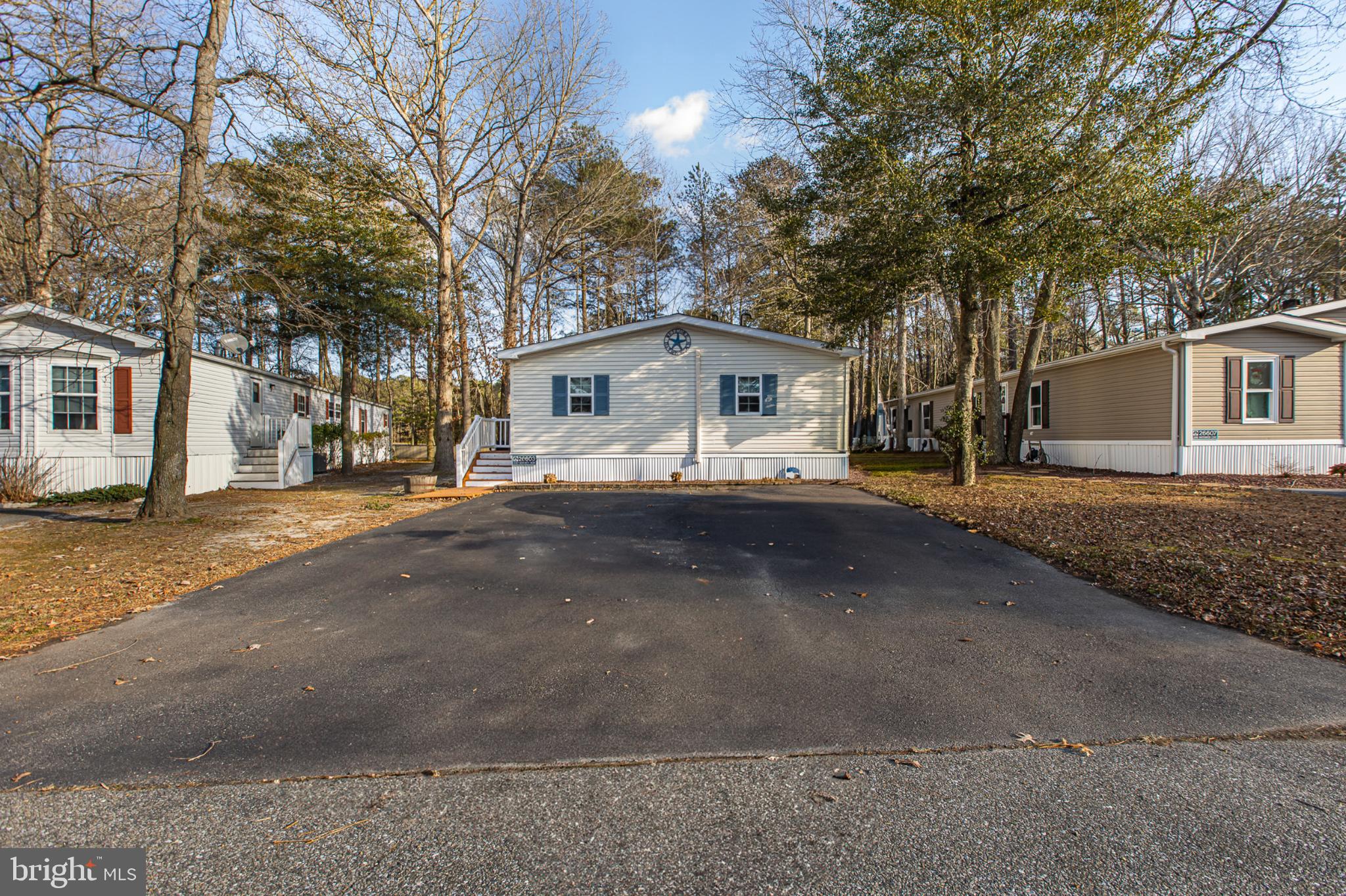 POTNETS LAKESIDE - Residential