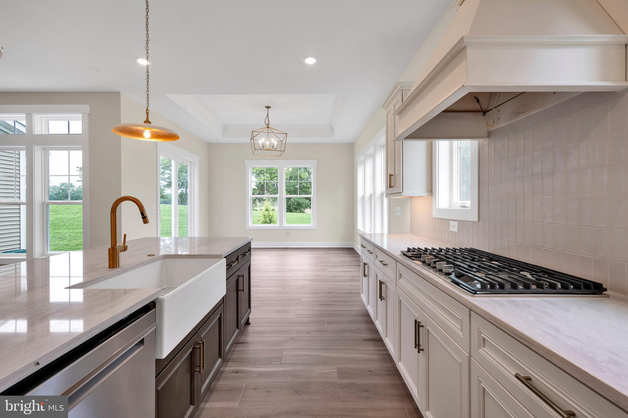 EAST GATE - Residential