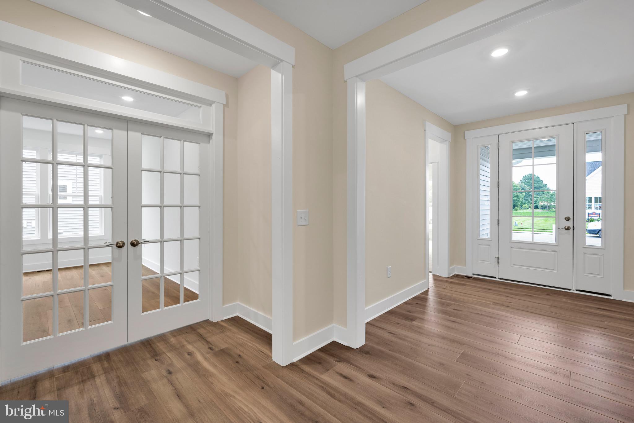 EAST GATE - Residential