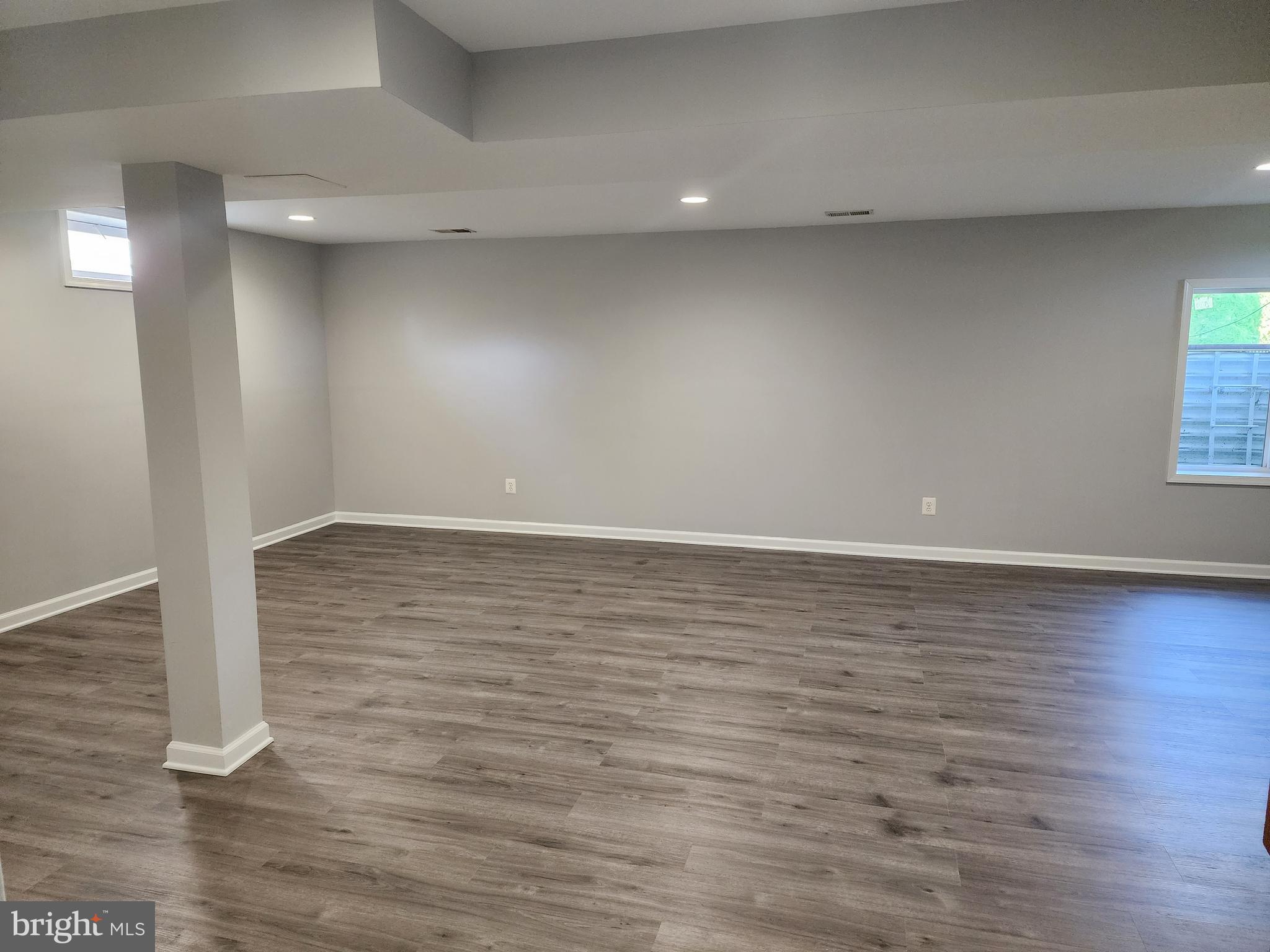 NEW TOWN MEADOWS - Residential Lease