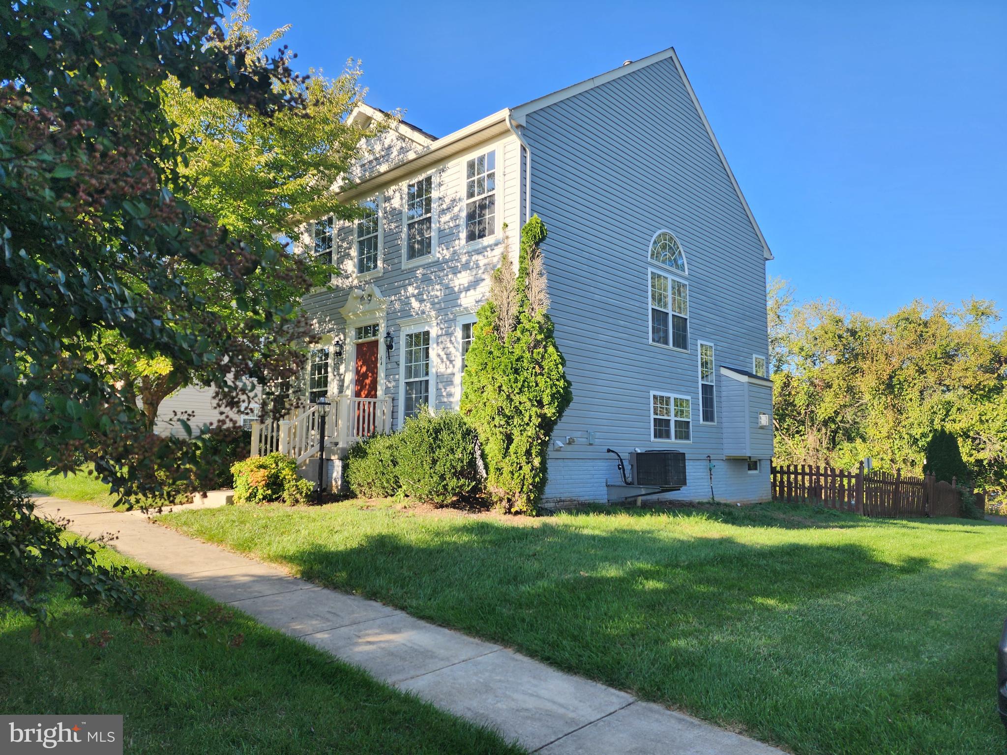 NEW TOWN MEADOWS - Residential Lease