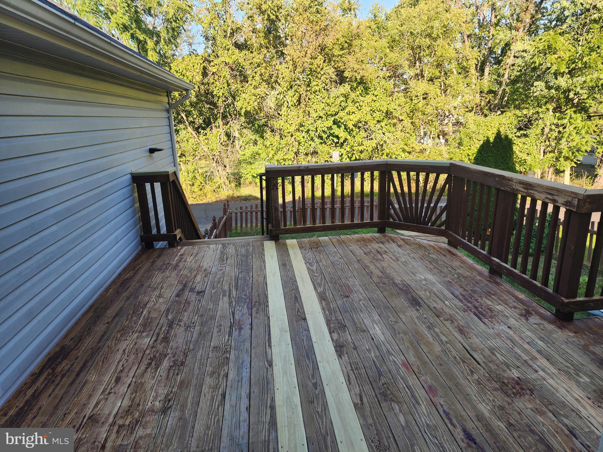 NEW TOWN MEADOWS - Residential Lease