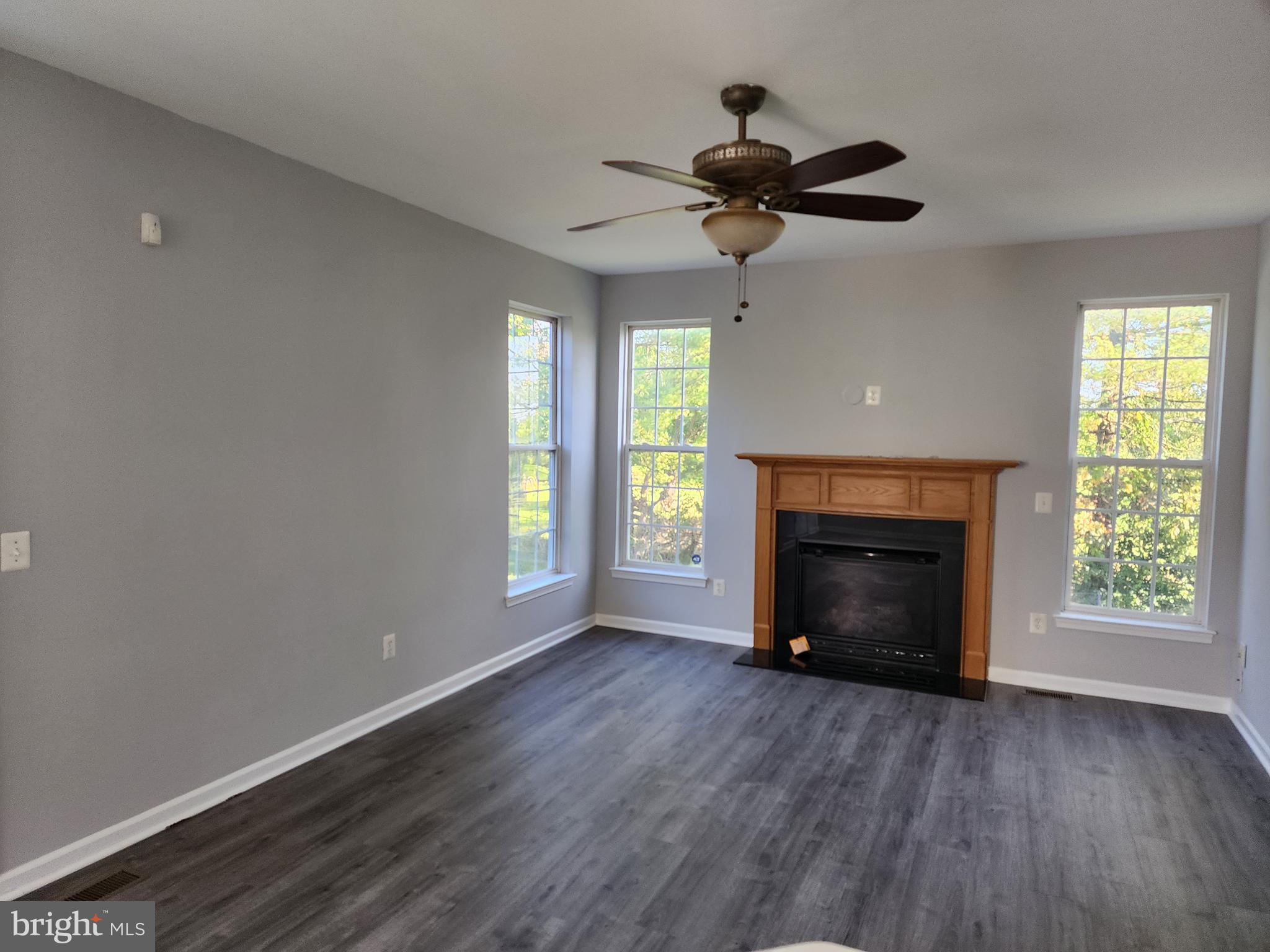 NEW TOWN MEADOWS - Residential Lease