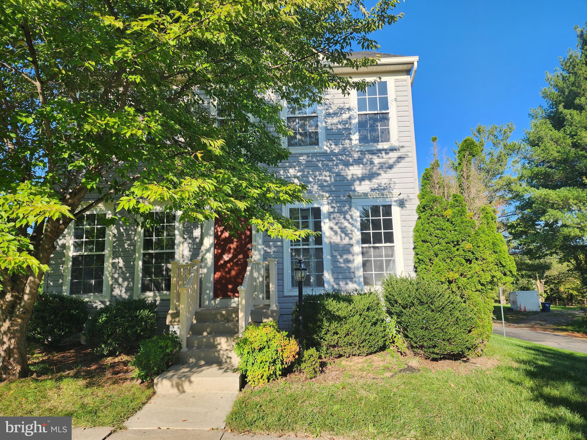 NEW TOWN MEADOWS - Residential Lease