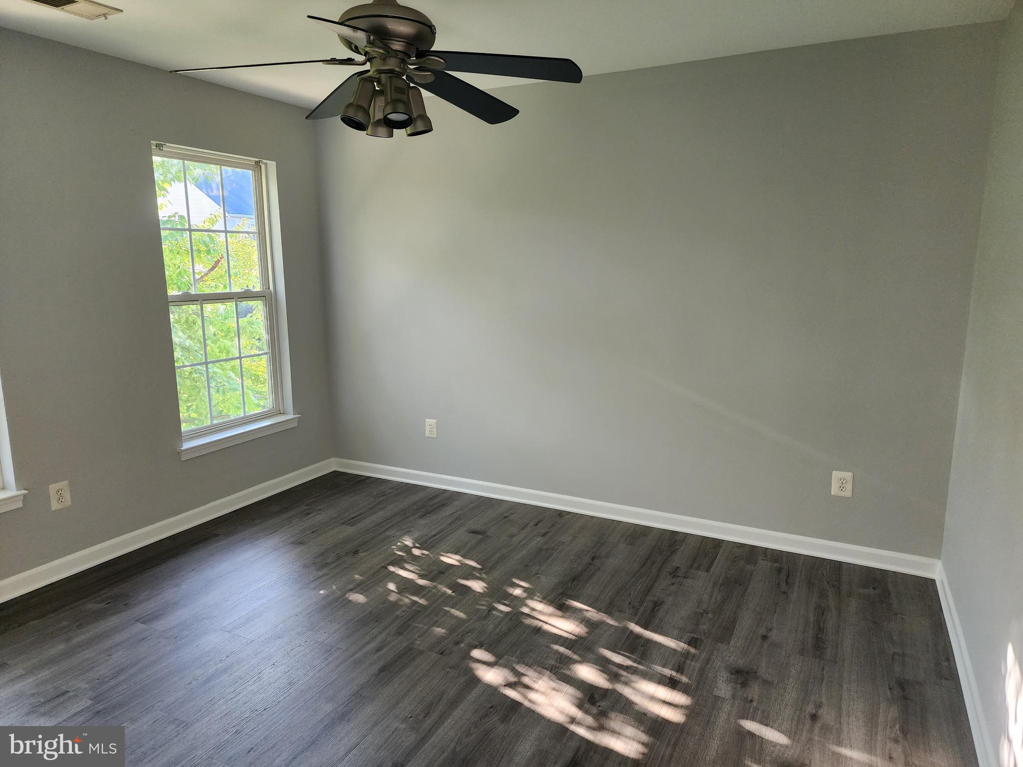 NEW TOWN MEADOWS - Residential Lease