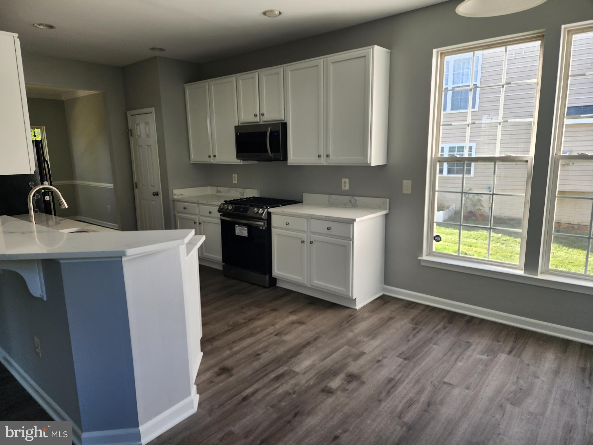 NEW TOWN MEADOWS - Residential Lease