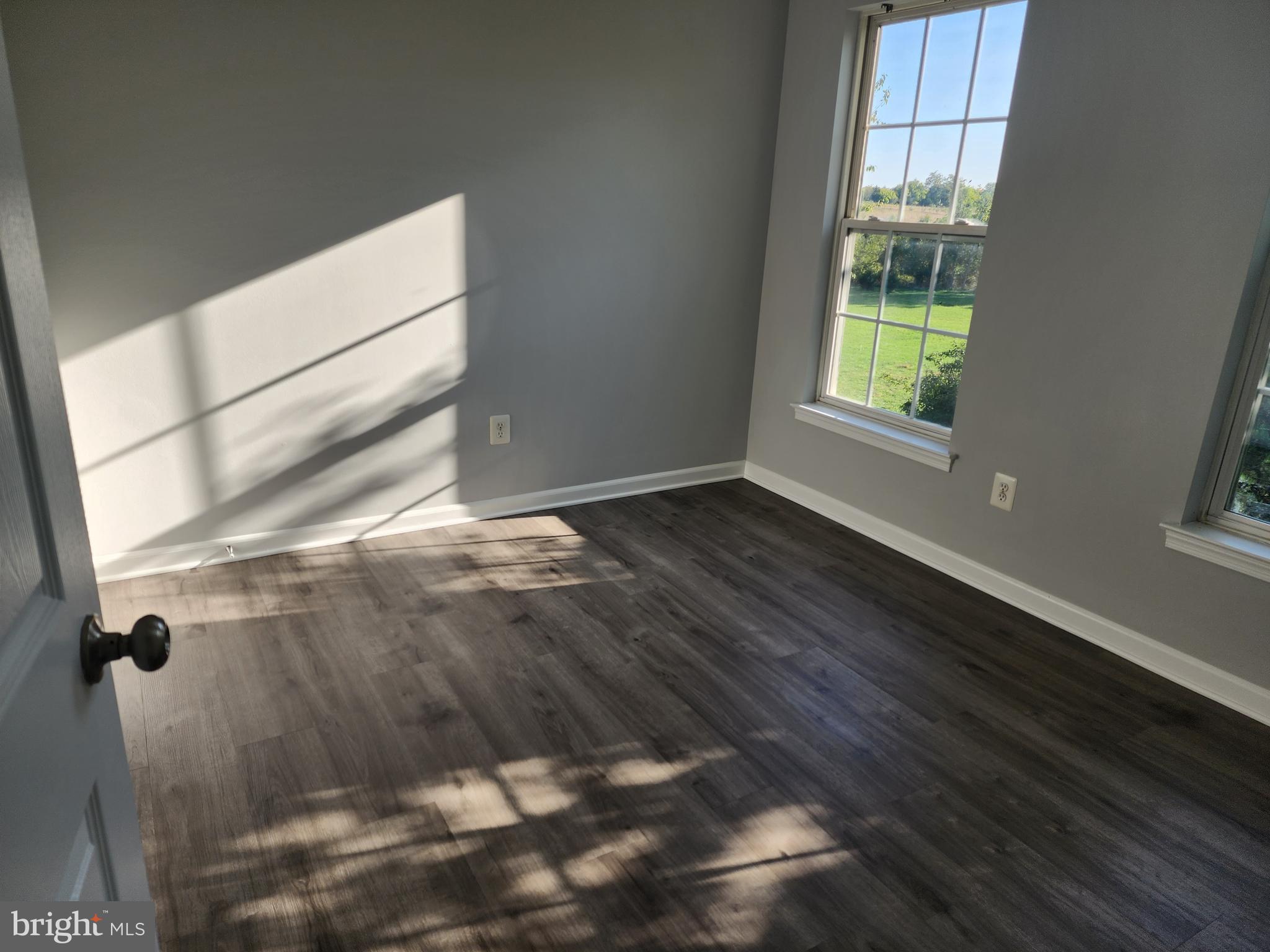 NEW TOWN MEADOWS - Residential Lease