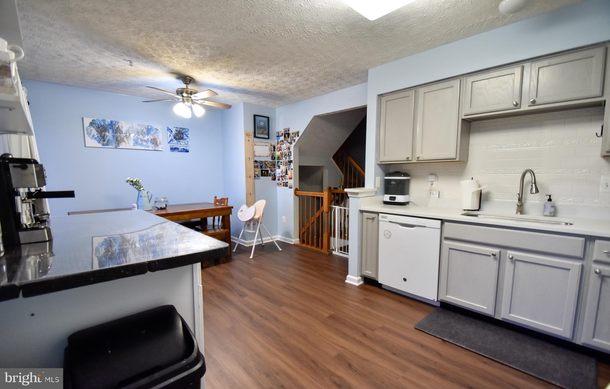 IRWINS CHOICE - Residential Lease