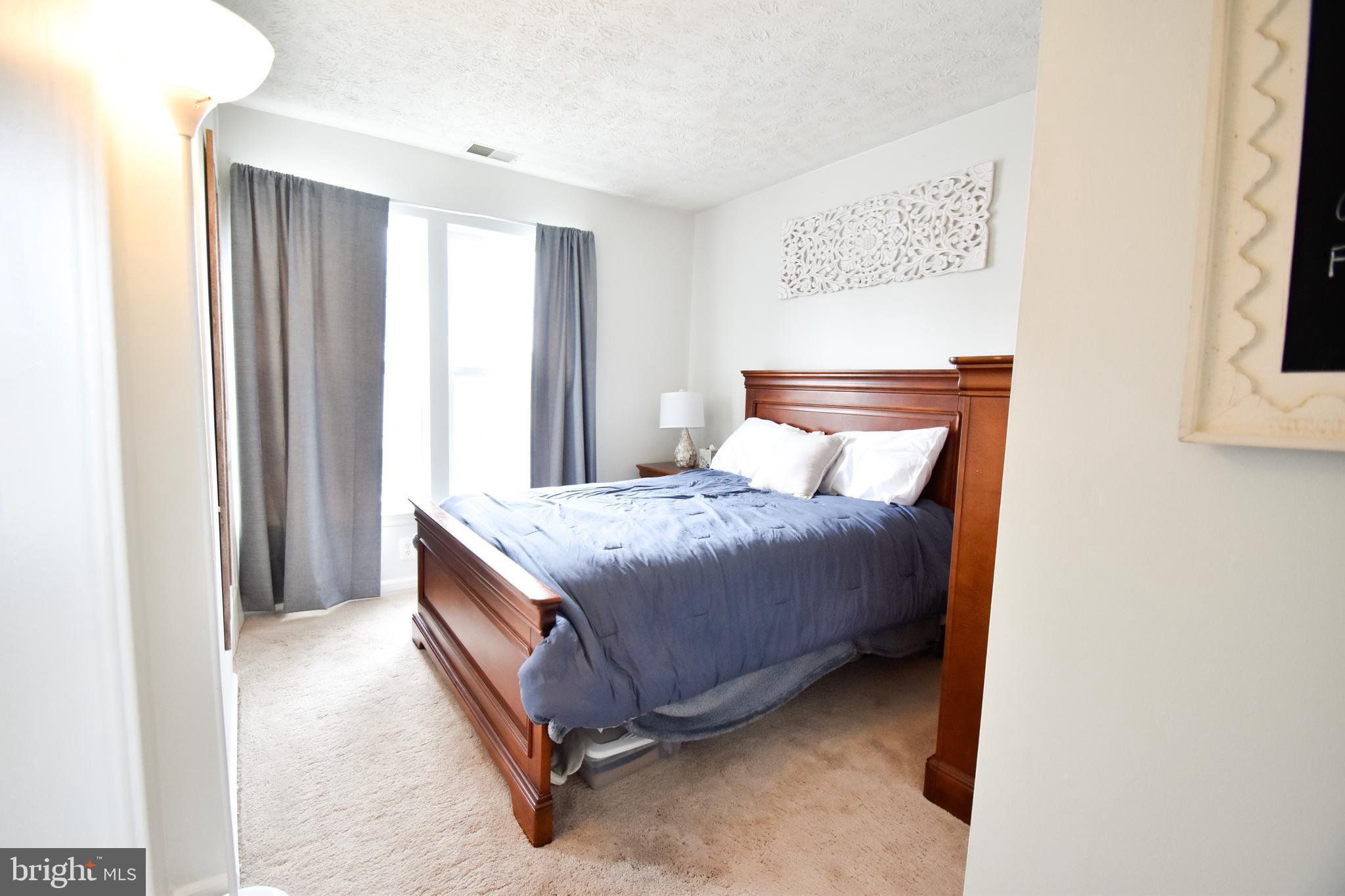 IRWINS CHOICE - Residential Lease