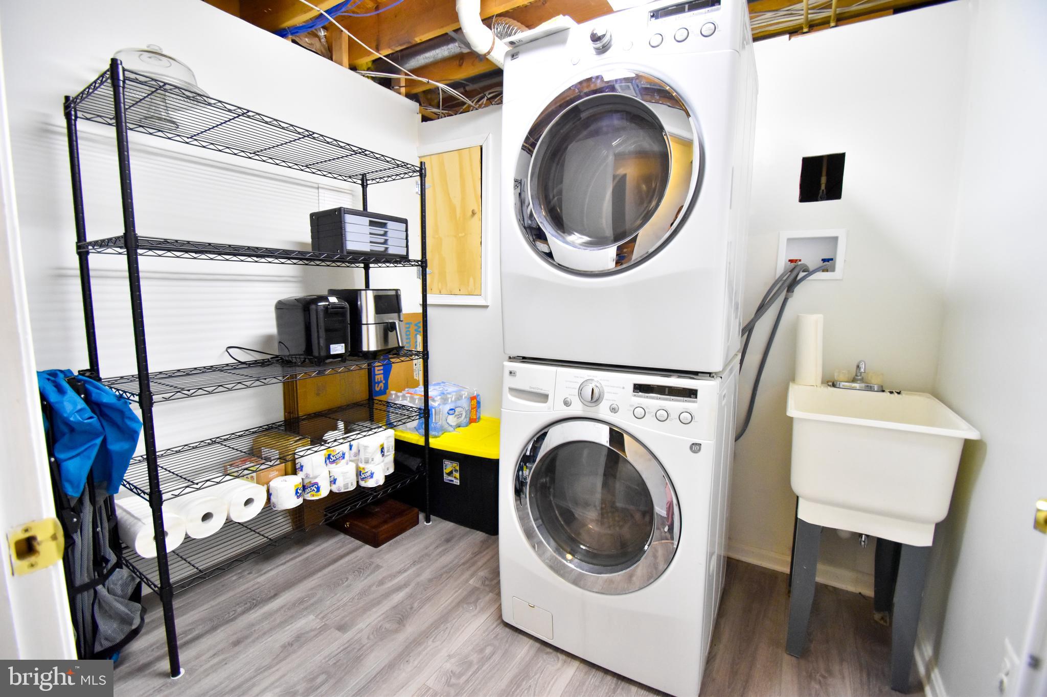 IRWINS CHOICE - Residential Lease