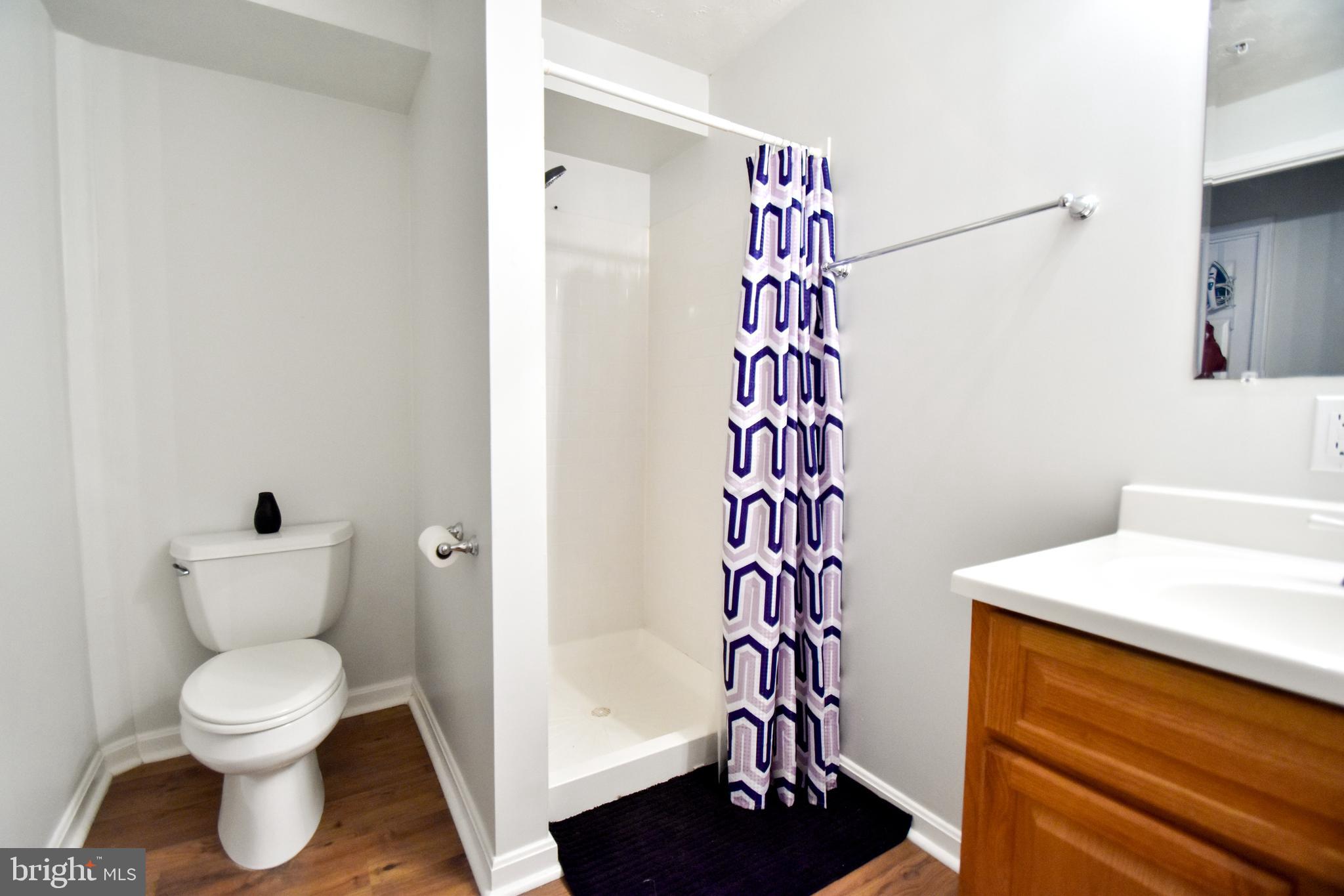 IRWINS CHOICE - Residential Lease