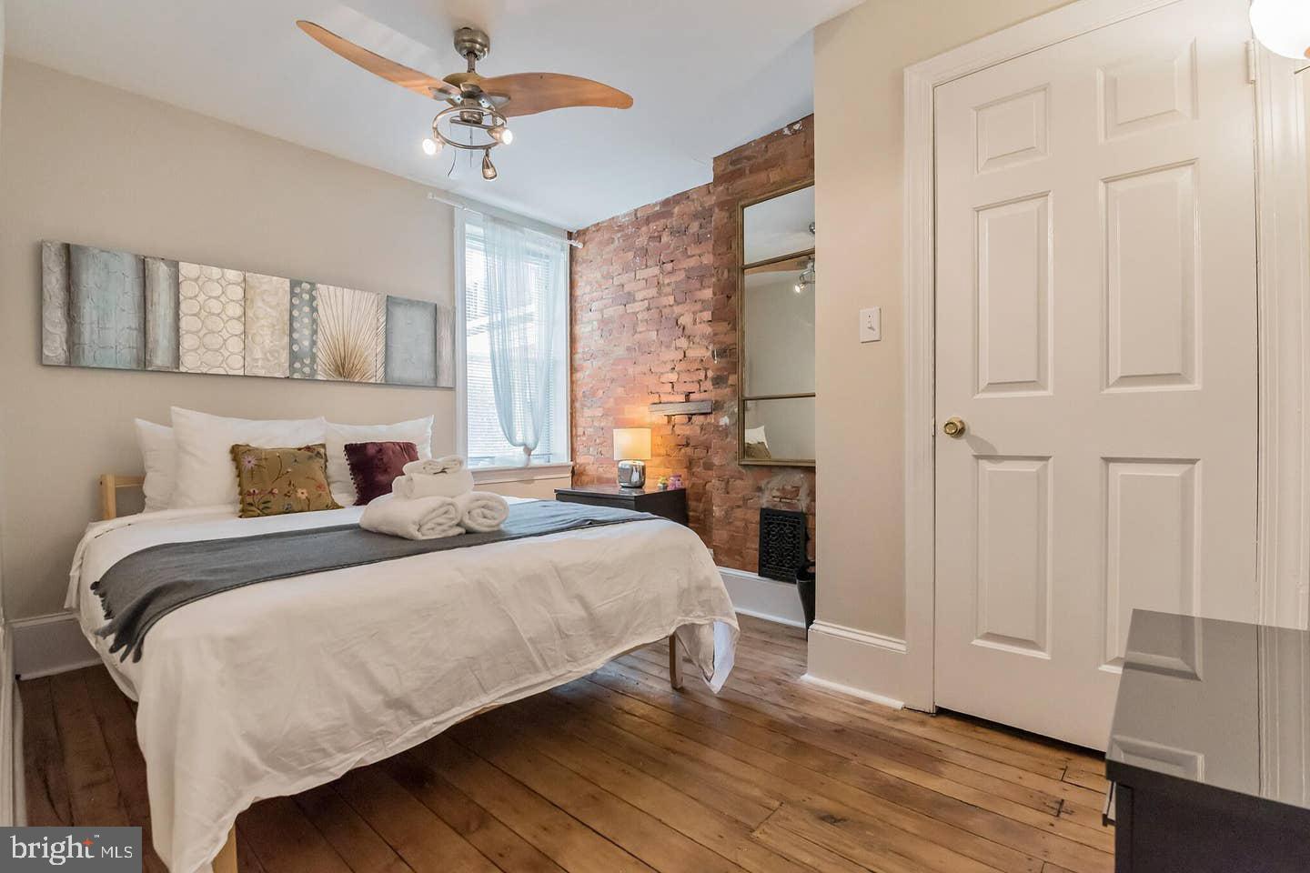 GRADUATE HOSPITAL - Residential Lease