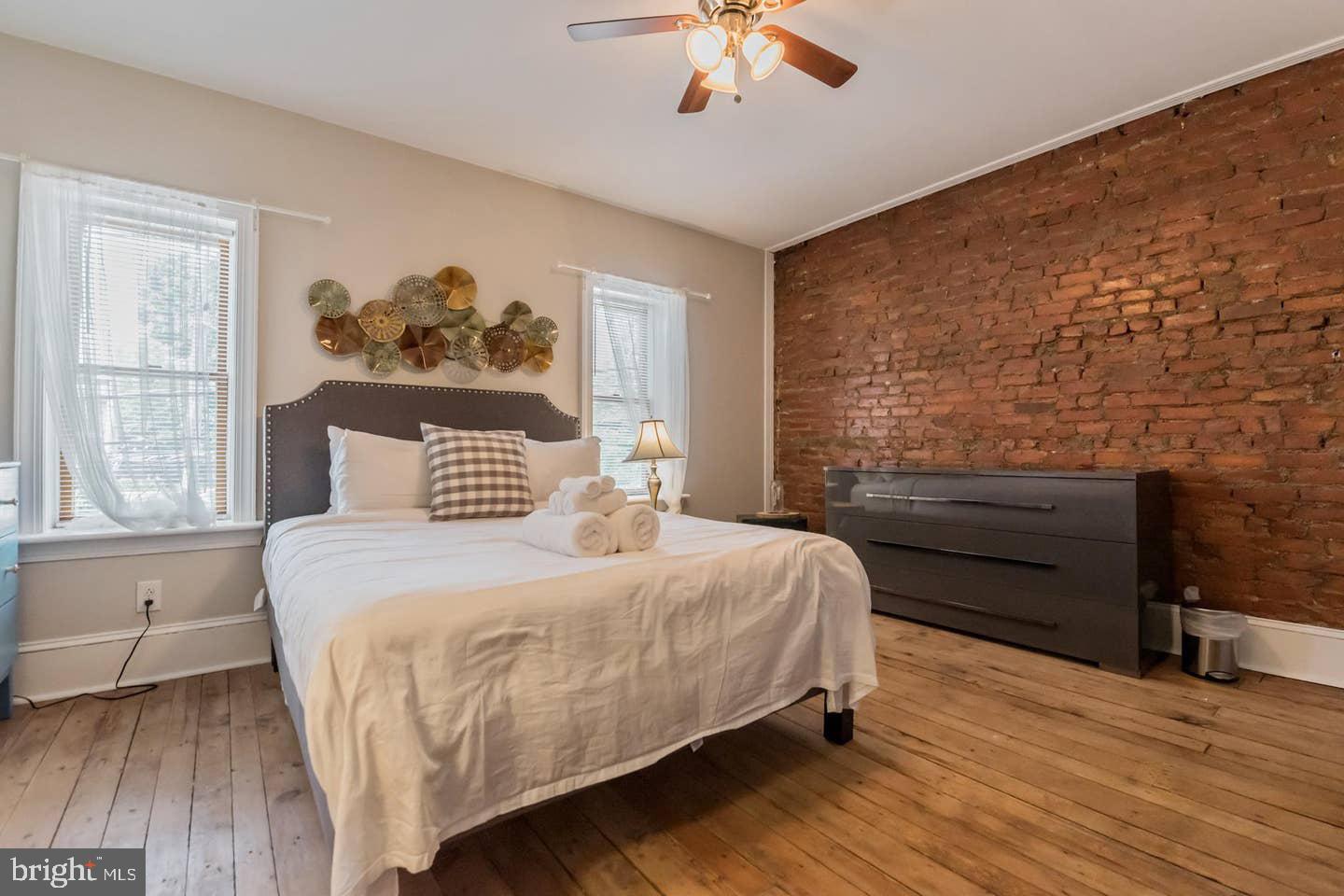 GRADUATE HOSPITAL - Residential Lease