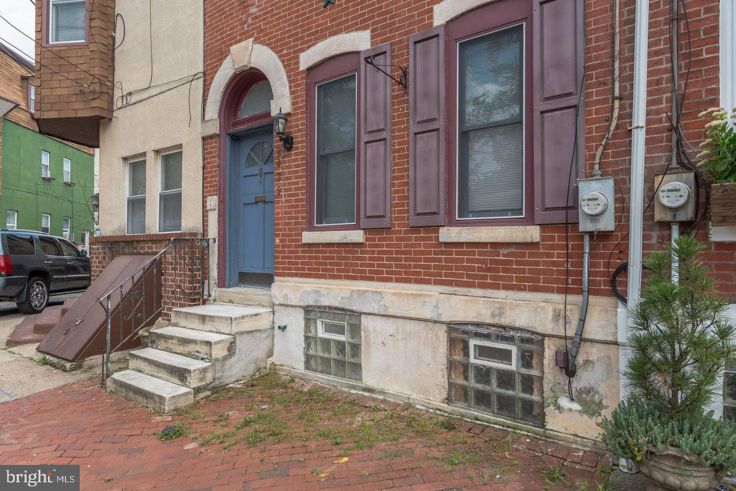 GRADUATE HOSPITAL - Residential Lease