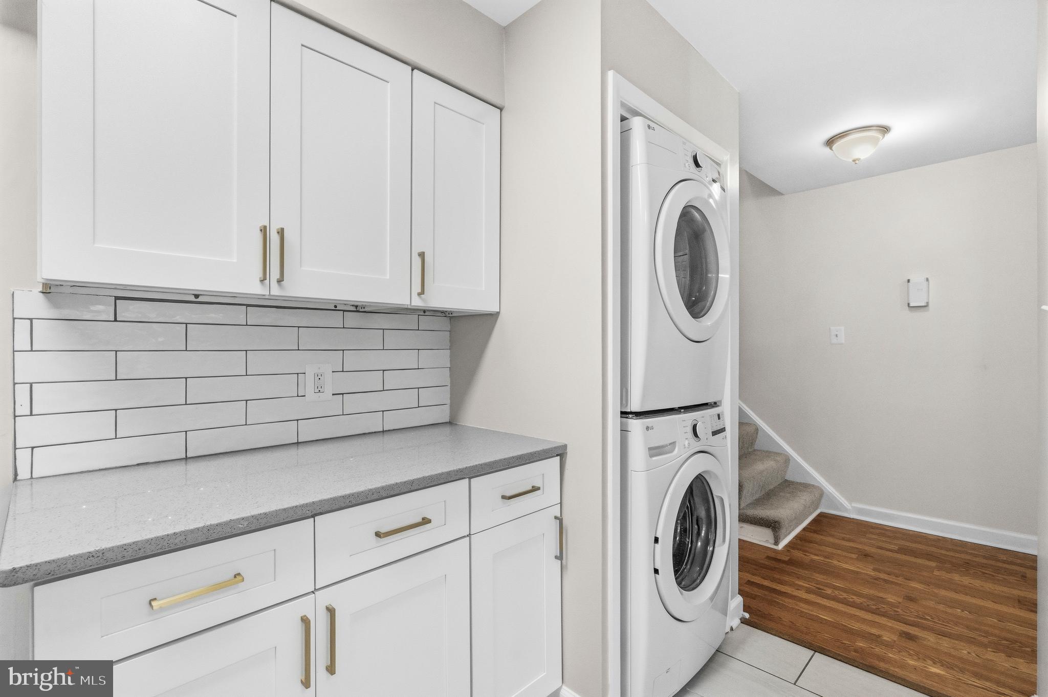 SUMMERHILL - Residential