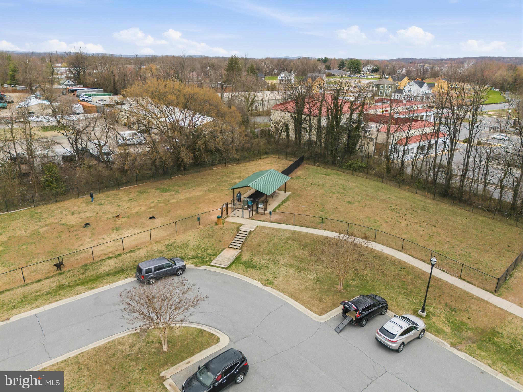 SUMMERHILL - Residential