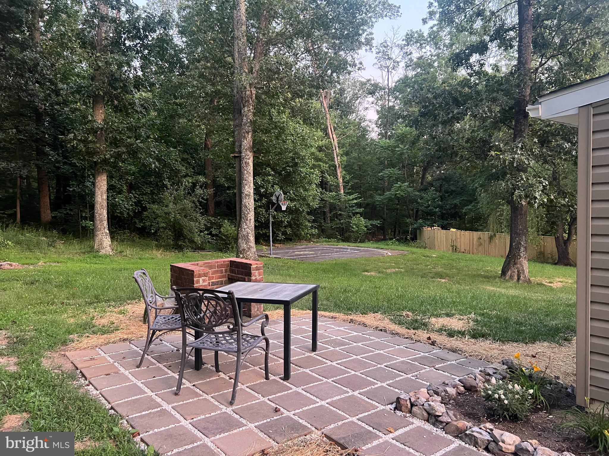 104 AZTEC TRAIL