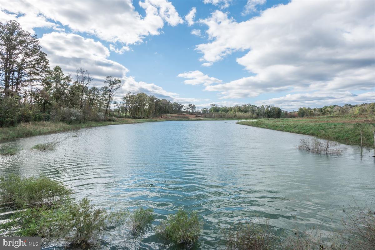 THE LAKES AT MARTINSBURG - Residential