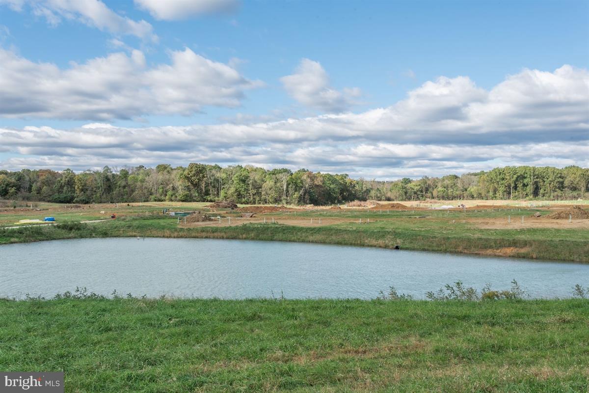 THE LAKES AT MARTINSBURG - Residential