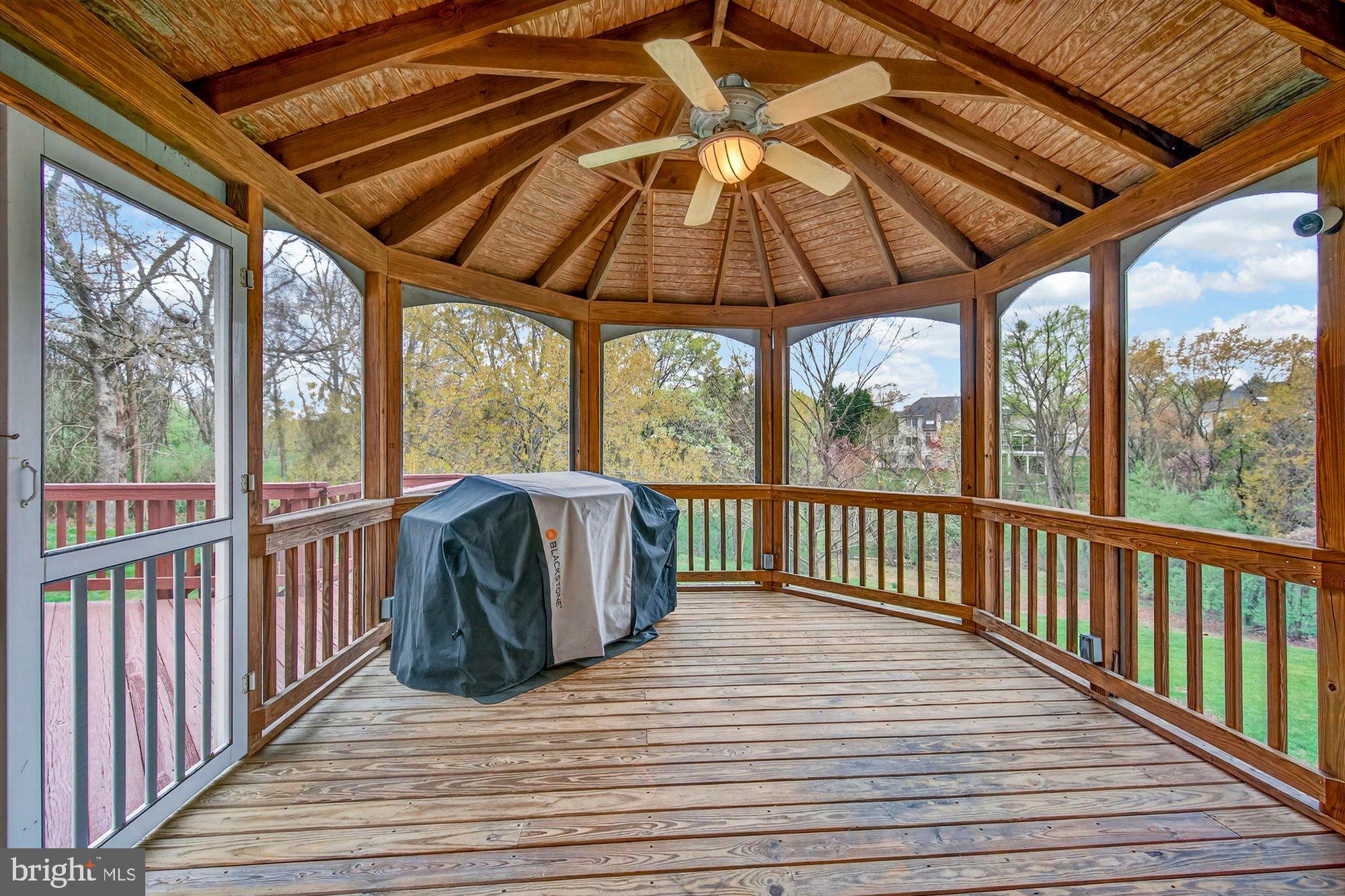 HUNTER MILL ESTATES - Residential