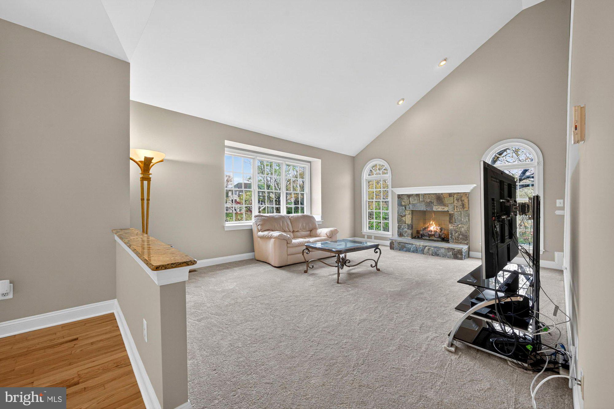 HUNTER MILL ESTATES - Residential