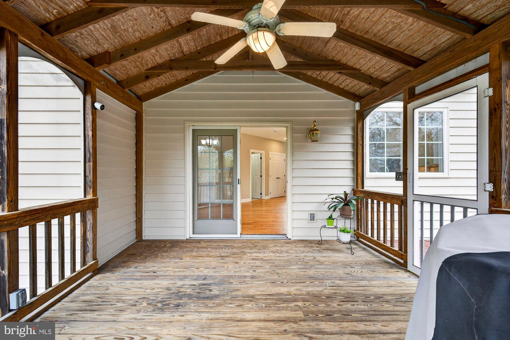 HUNTER MILL ESTATES - Residential