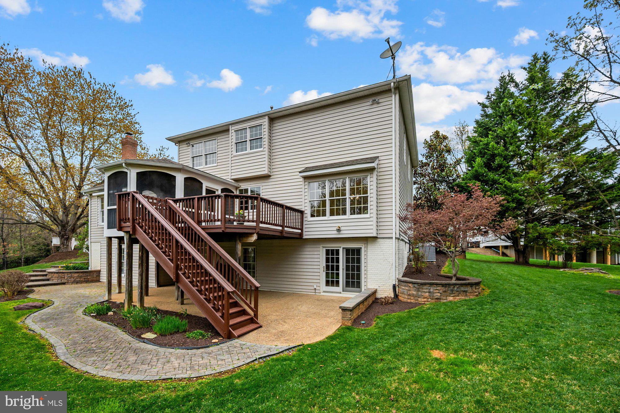 HUNTER MILL ESTATES - Residential