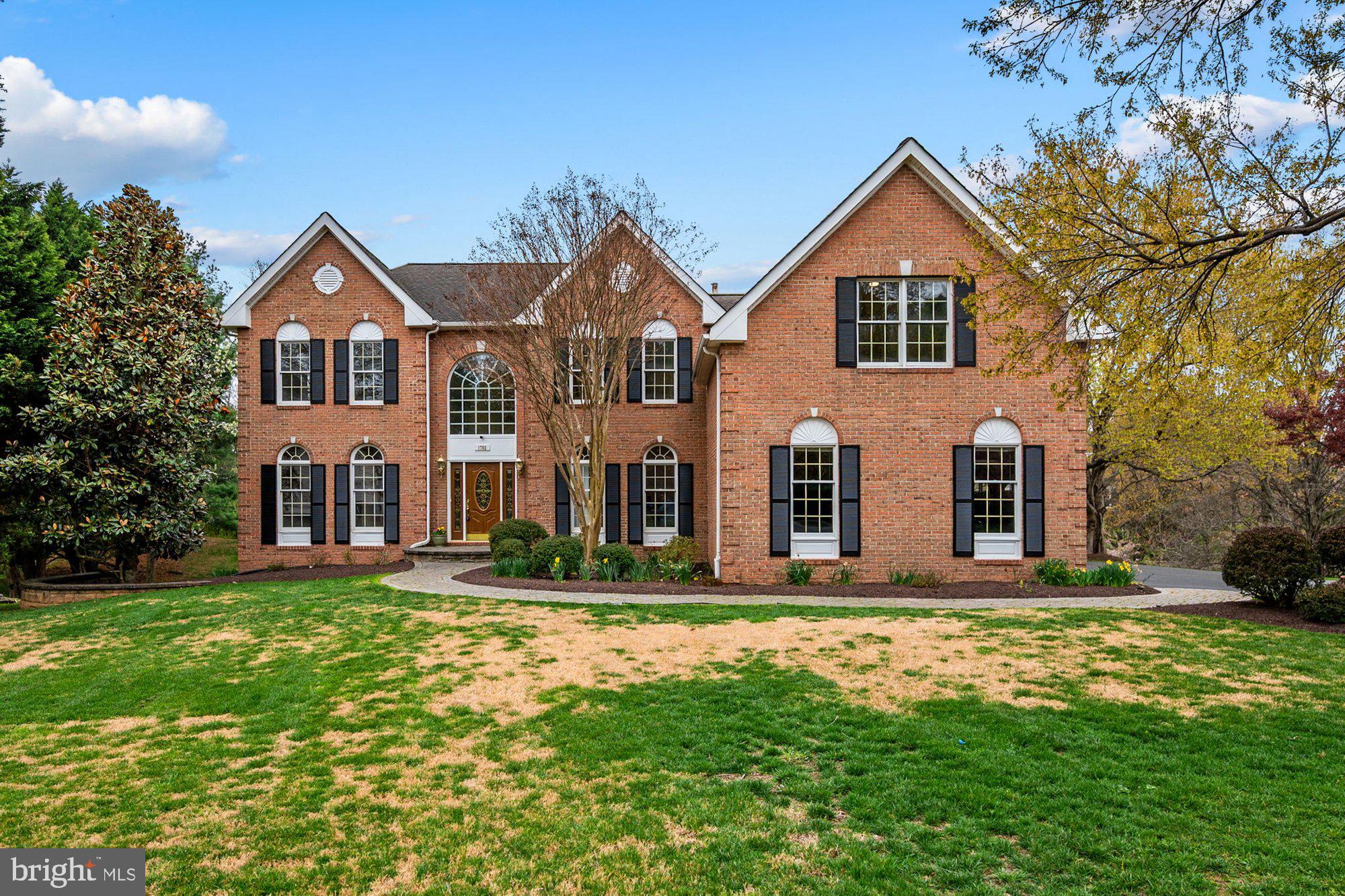 HUNTER MILL ESTATES - Residential