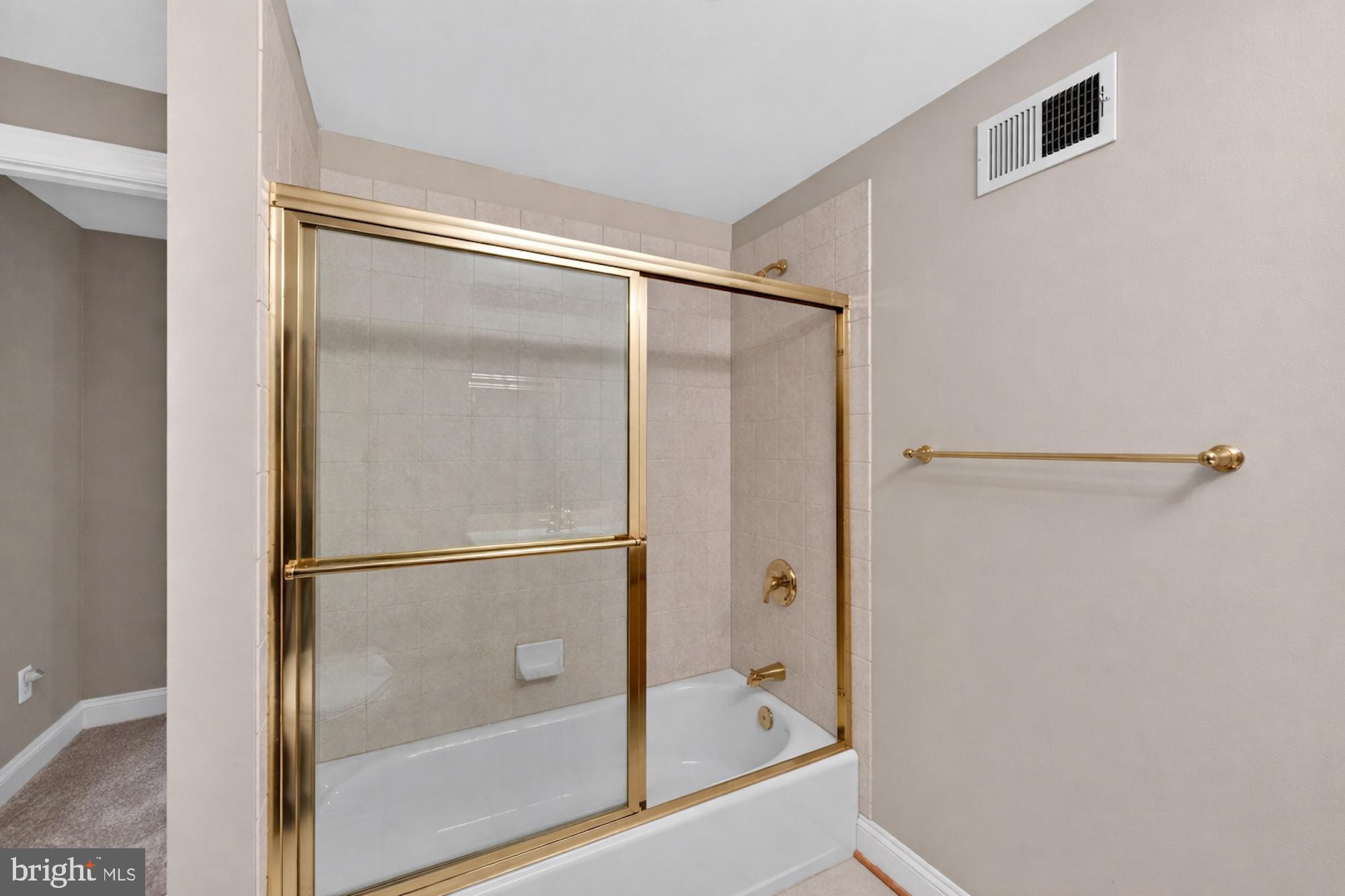 HUNTER MILL ESTATES - Residential