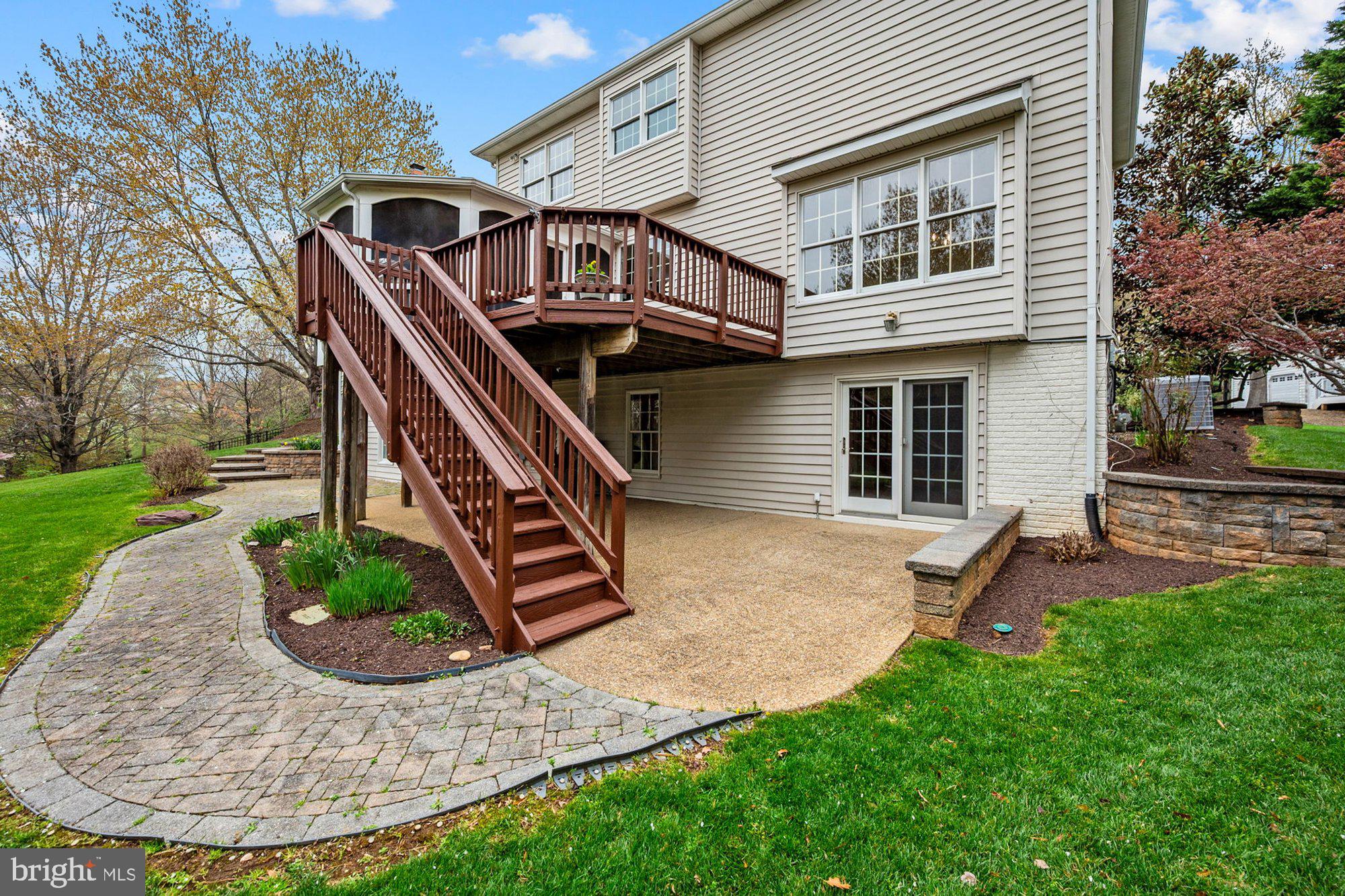 HUNTER MILL ESTATES - Residential