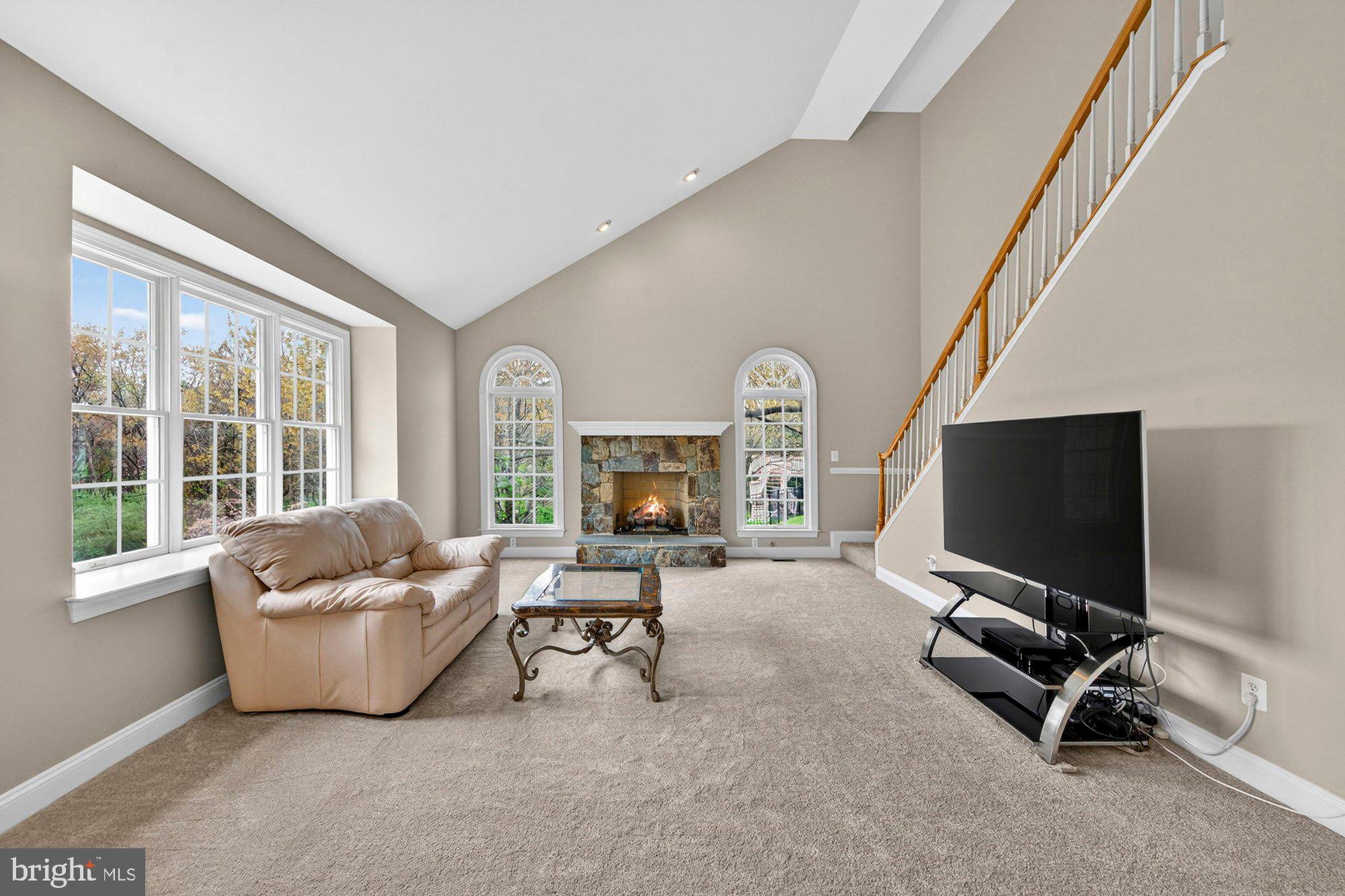 HUNTER MILL ESTATES - Residential