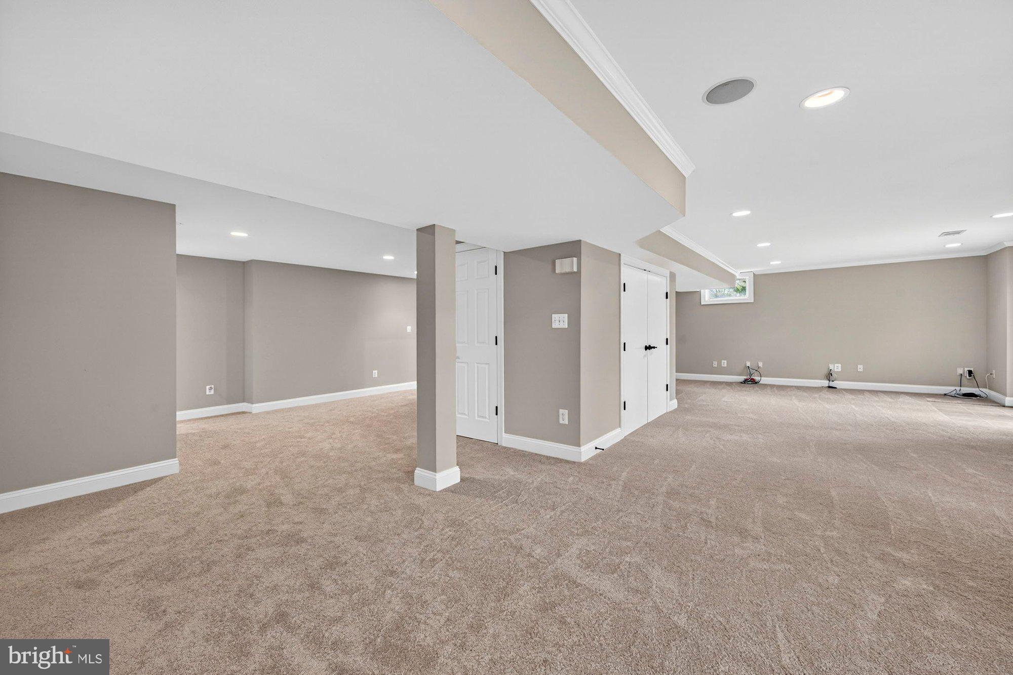 HUNTER MILL ESTATES - Residential