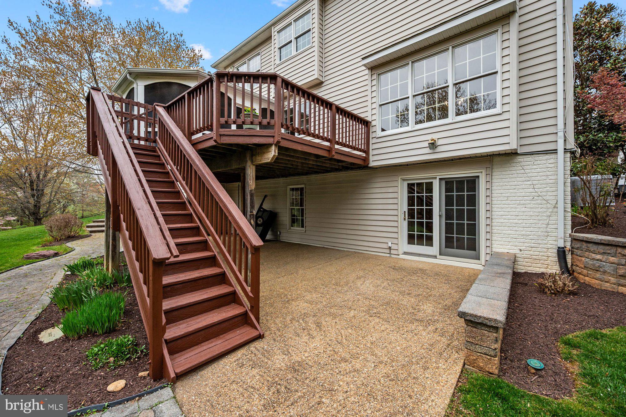 HUNTER MILL ESTATES - Residential