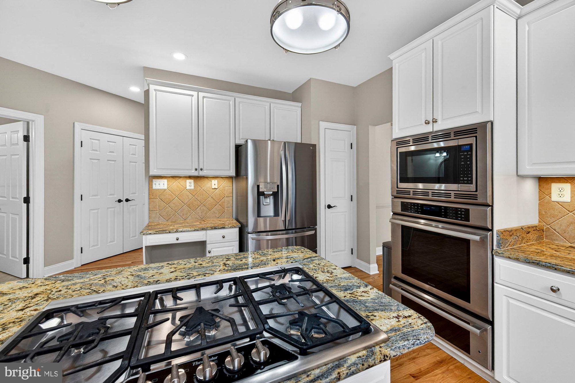 HUNTER MILL ESTATES - Residential