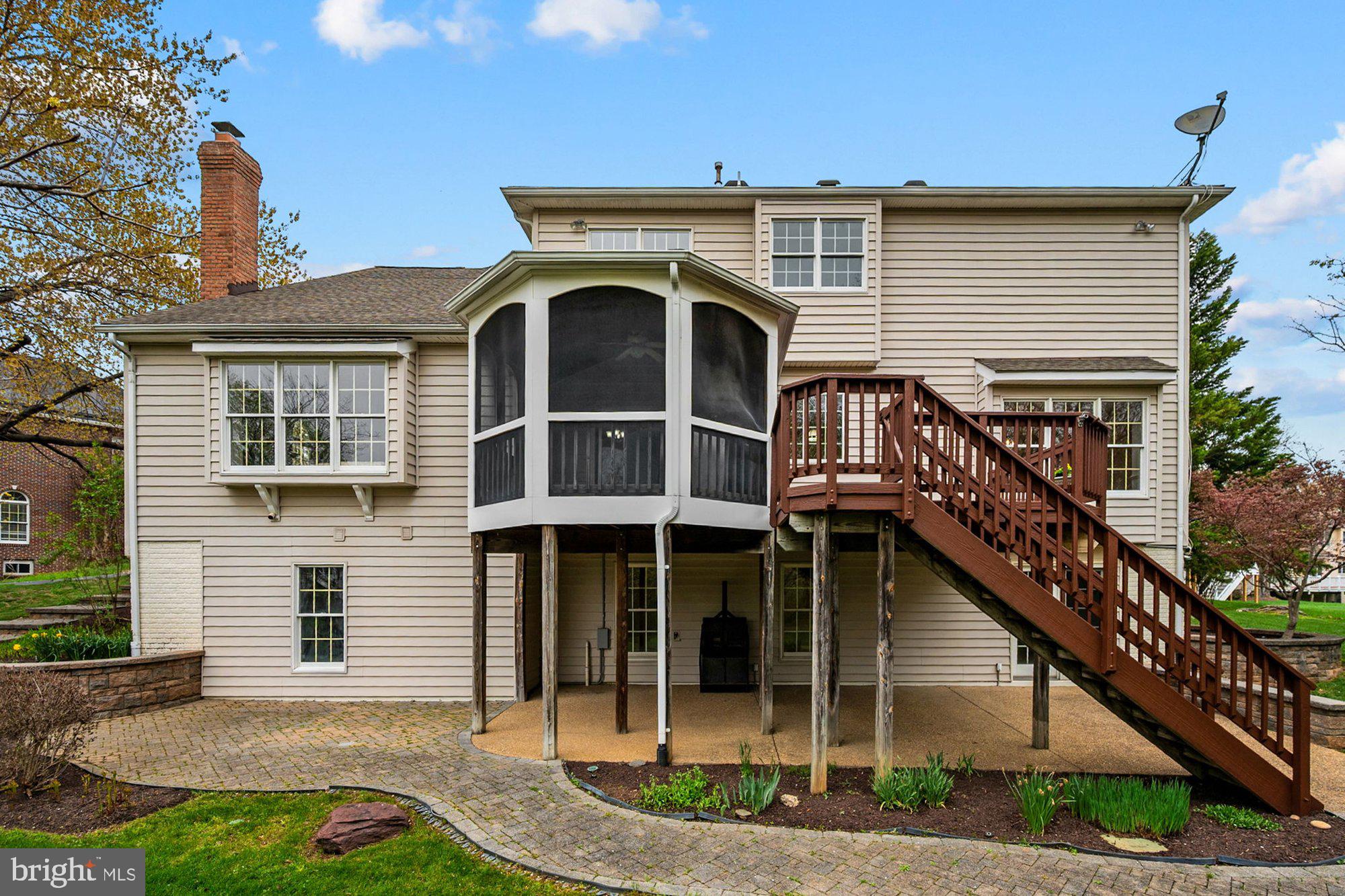 HUNTER MILL ESTATES - Residential